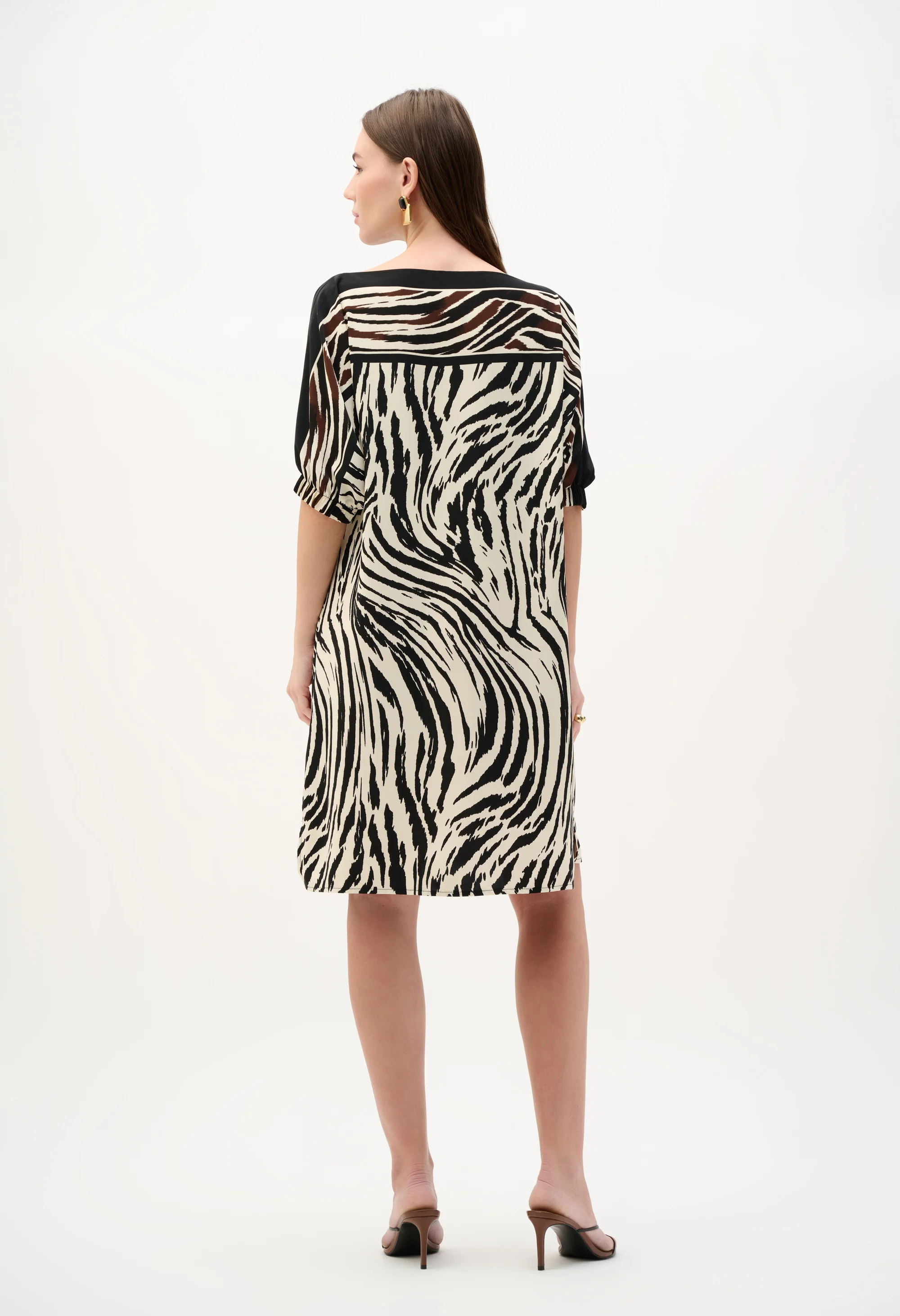 Knee-length Shift Dress - Image 2