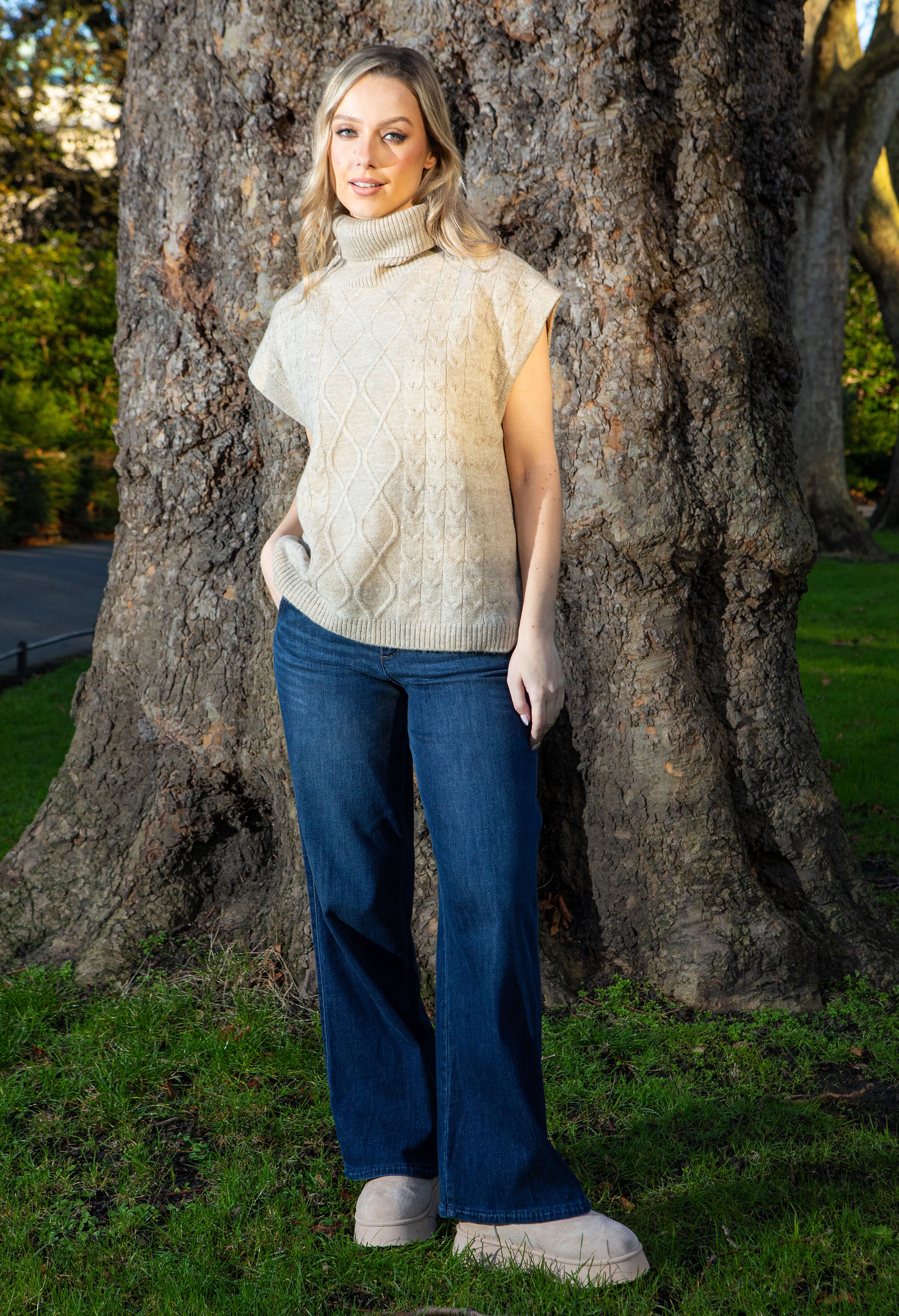 Knit Sweater Vest - Image 7