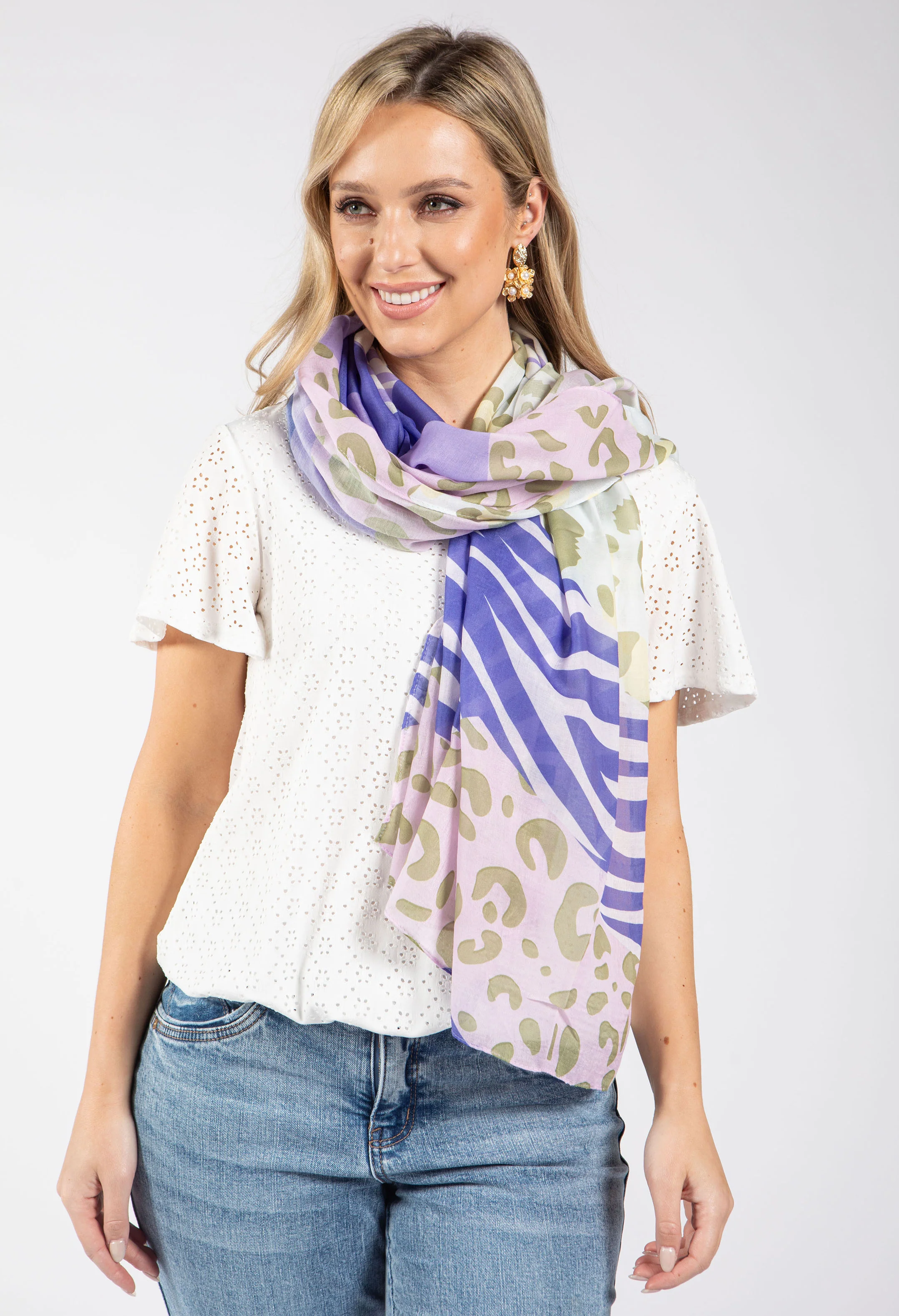 Leo and Zebra Print Scarf - Image 9