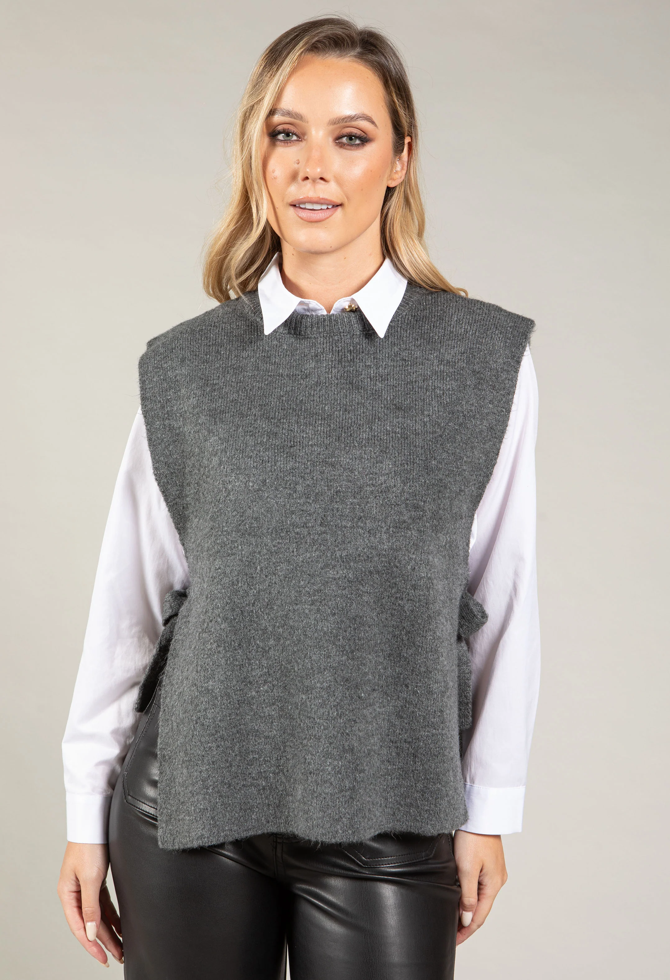 Luna Knitted Vest - Image 2