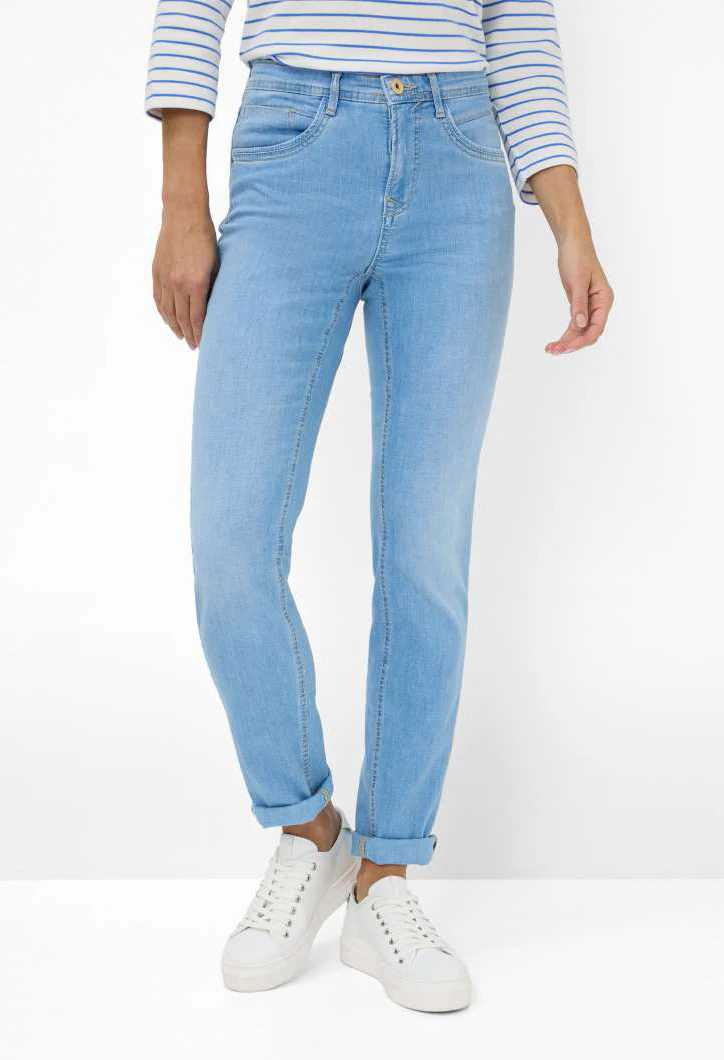 Mary Short Ultra Light Jeans - Image 5