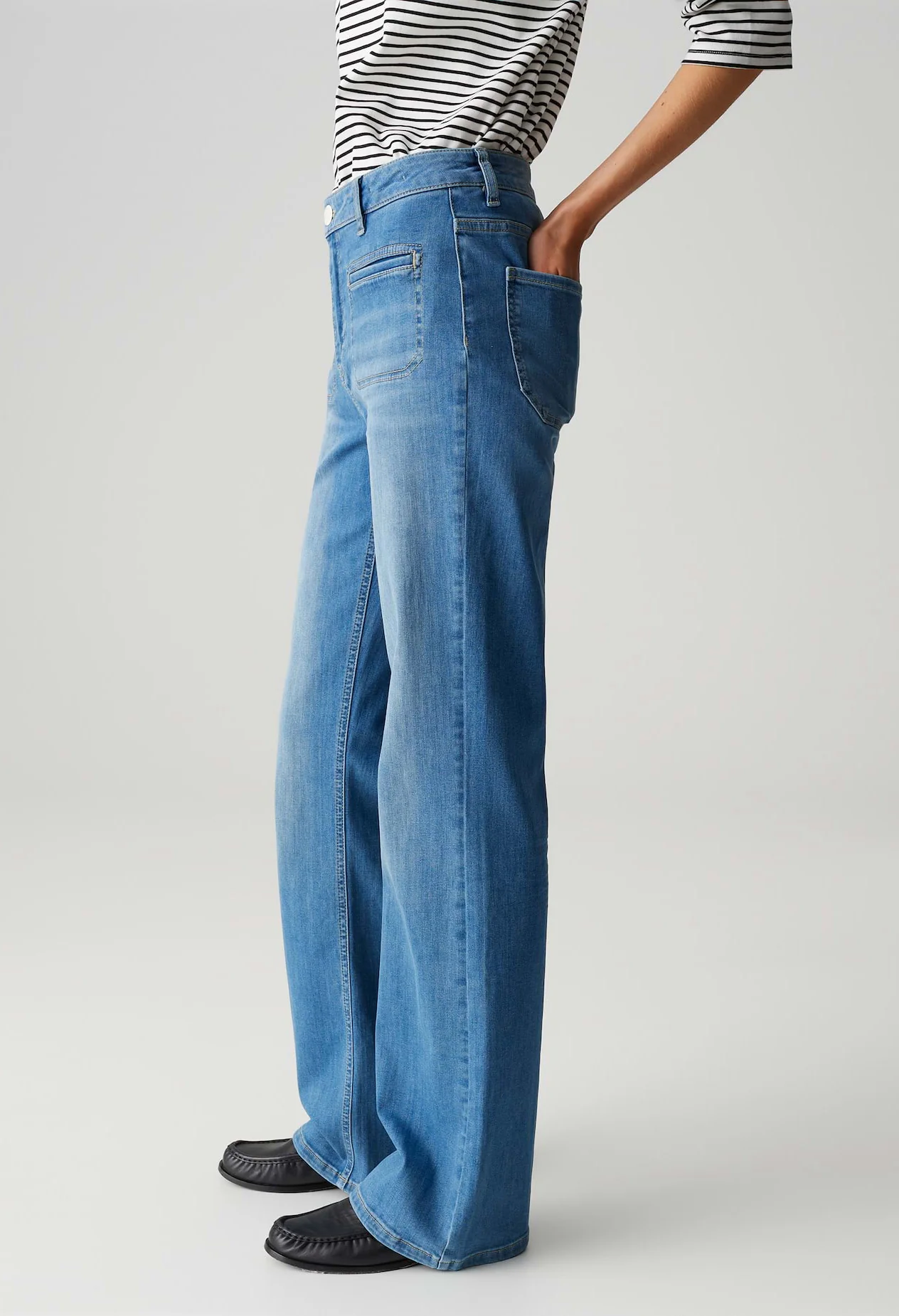 Melly Fresh Mid Rise Flared Jeans - Image 3