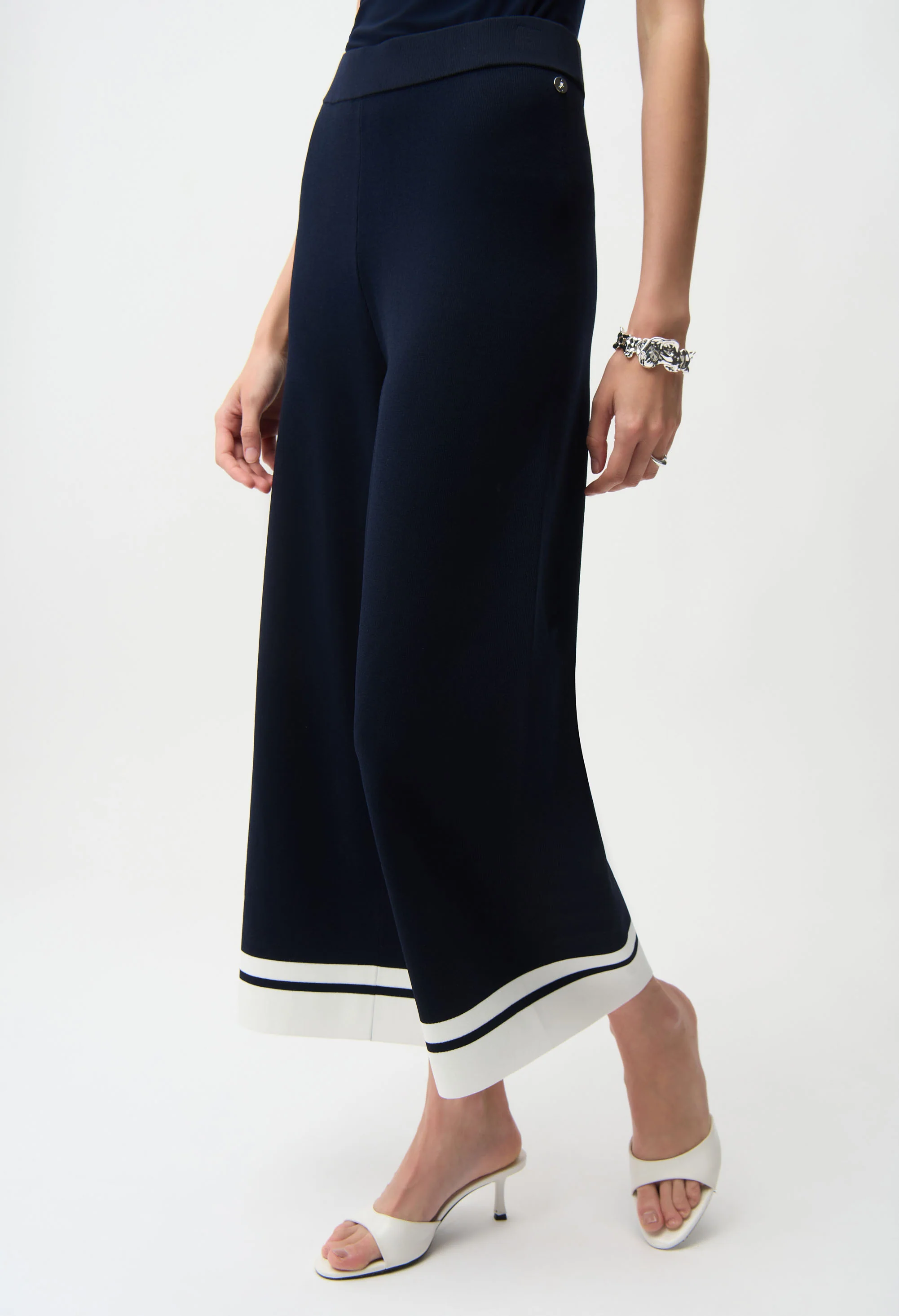 Mid-rise Wide-leg Trousers