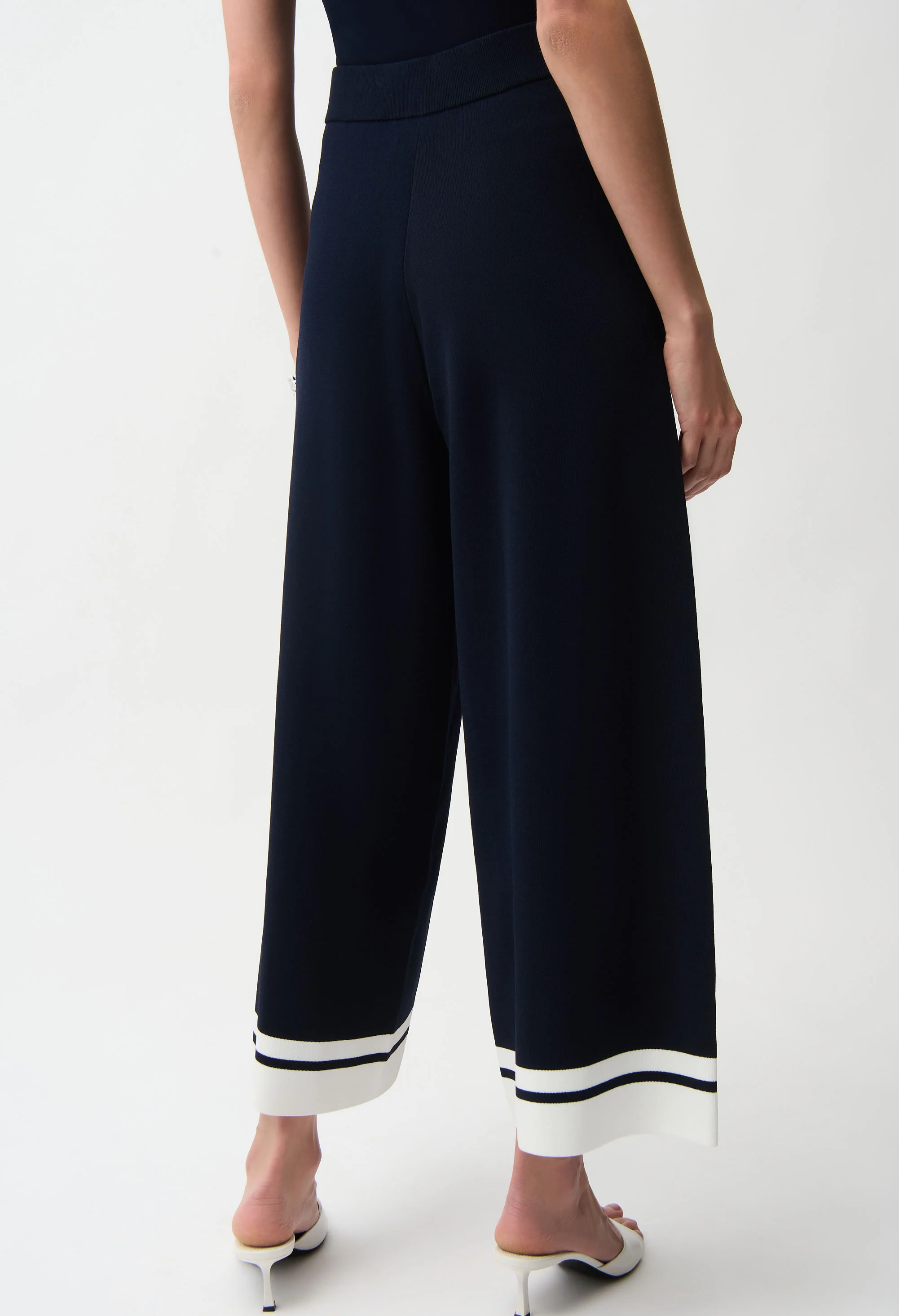 Mid-rise Wide-leg Trousers - Image 2