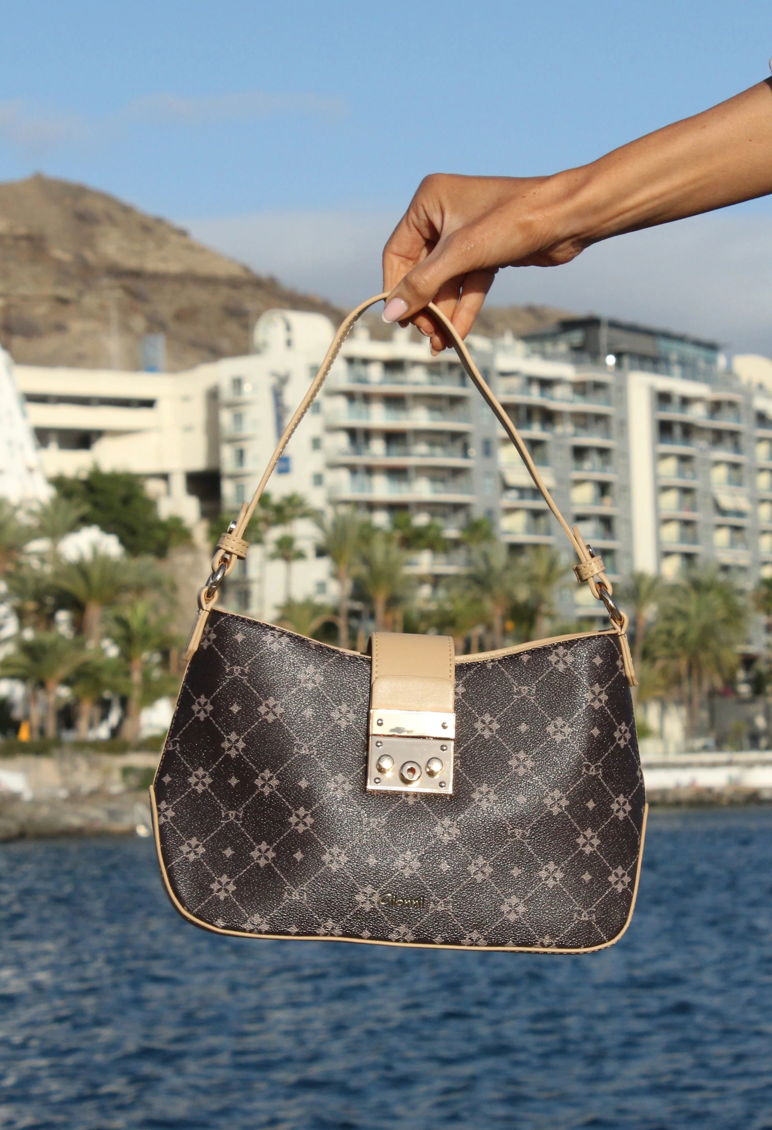 Monogram Shoulder bag - Image 9