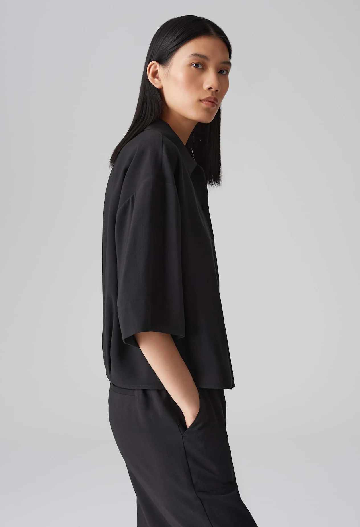 Fabbey Loose soft shirt blouse with pleat detail - Image 2