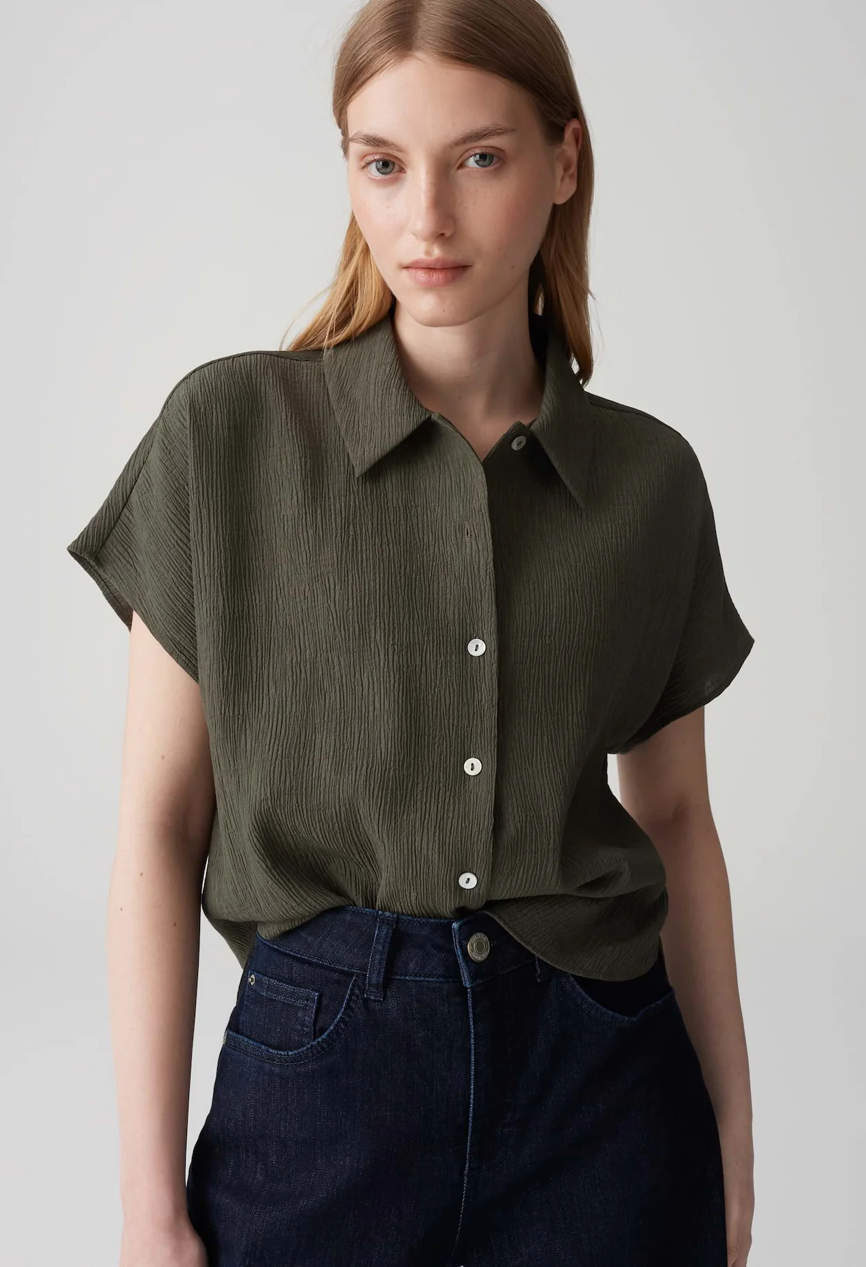 Fasinga Loose shirt blouse with crinkle structure - Image 3