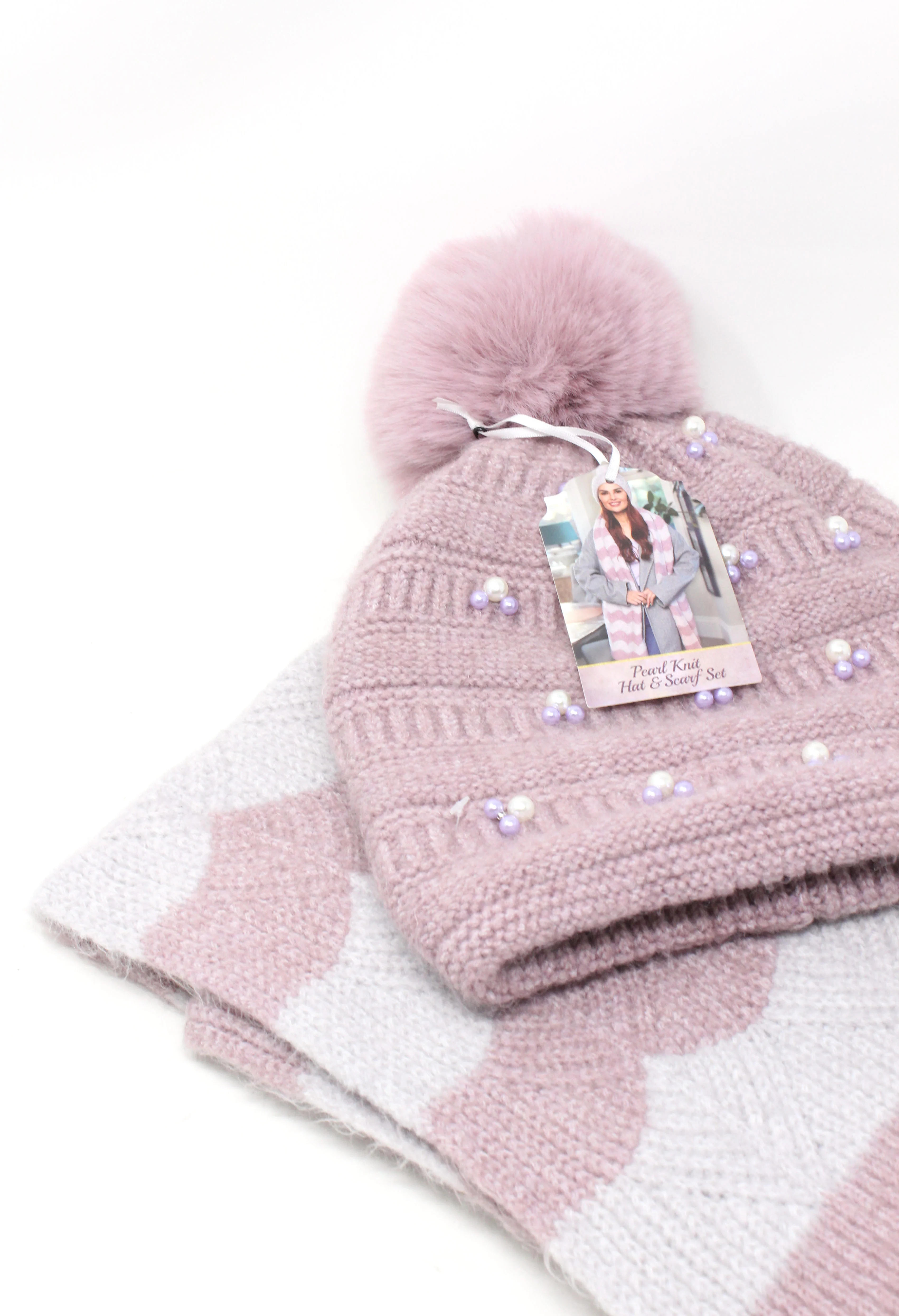 Pearl Hat and Scarf Giftset - Image 11