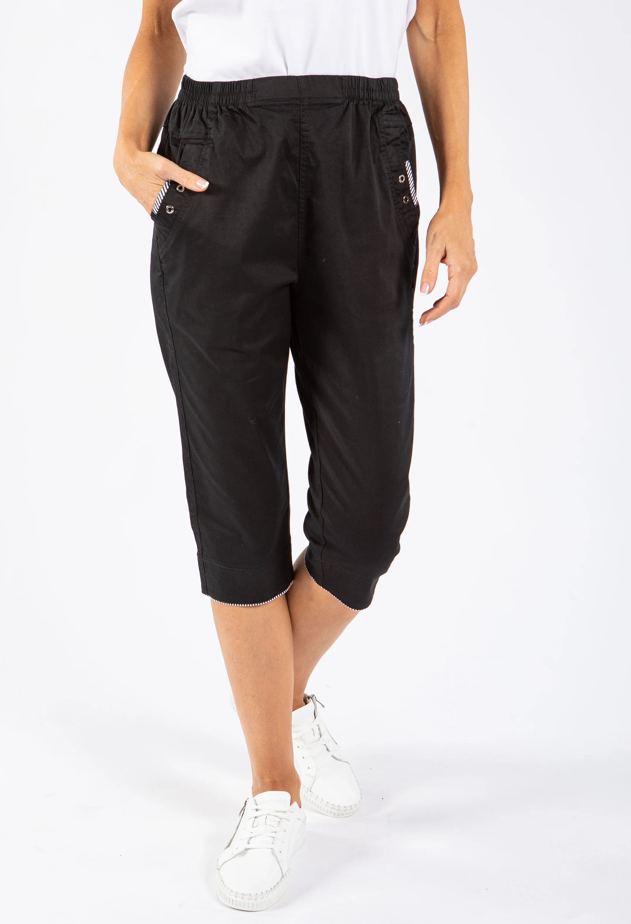 Pull On Capri - Image 4
