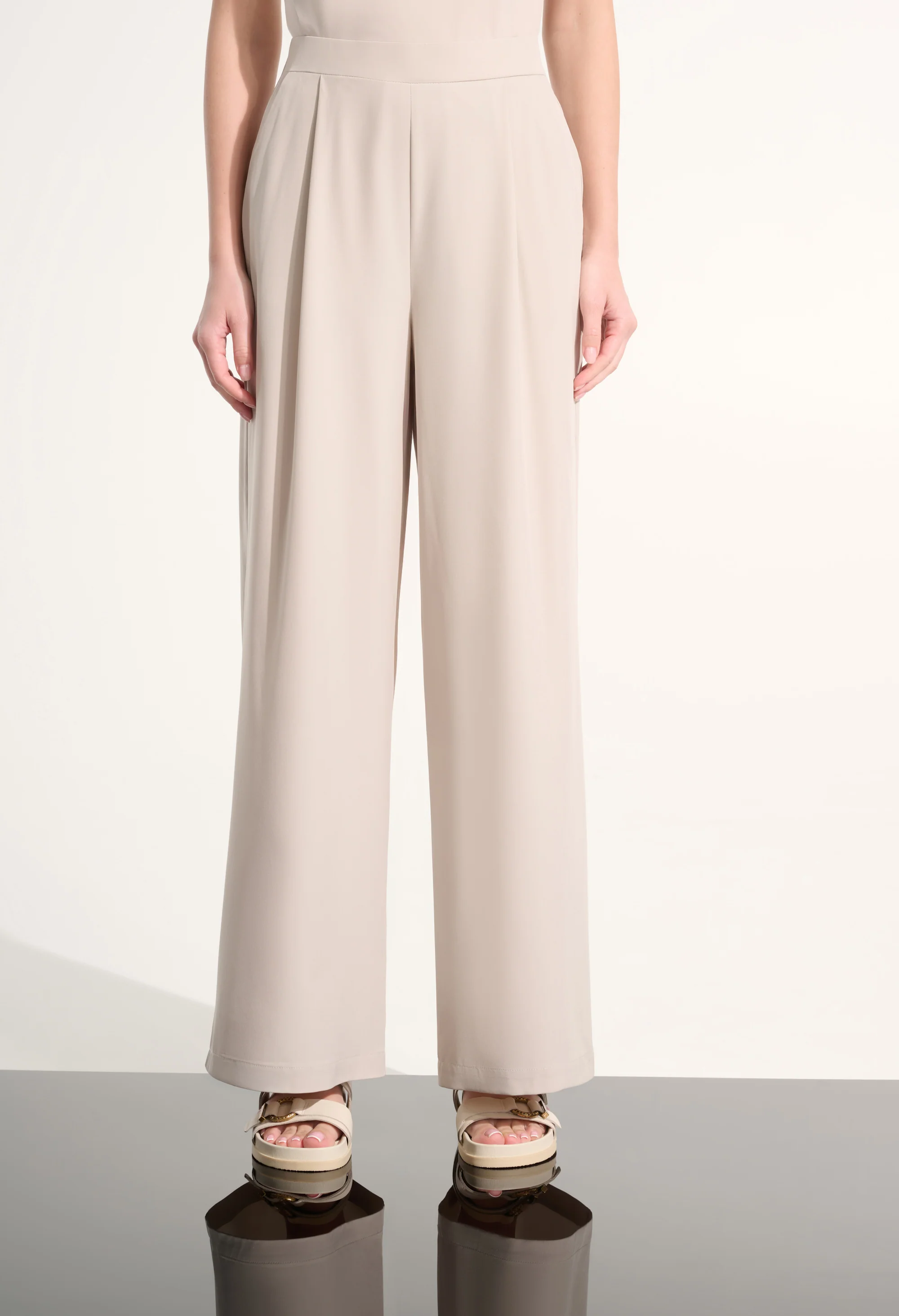 Pull-on Wide Leg Trousers - Image 3