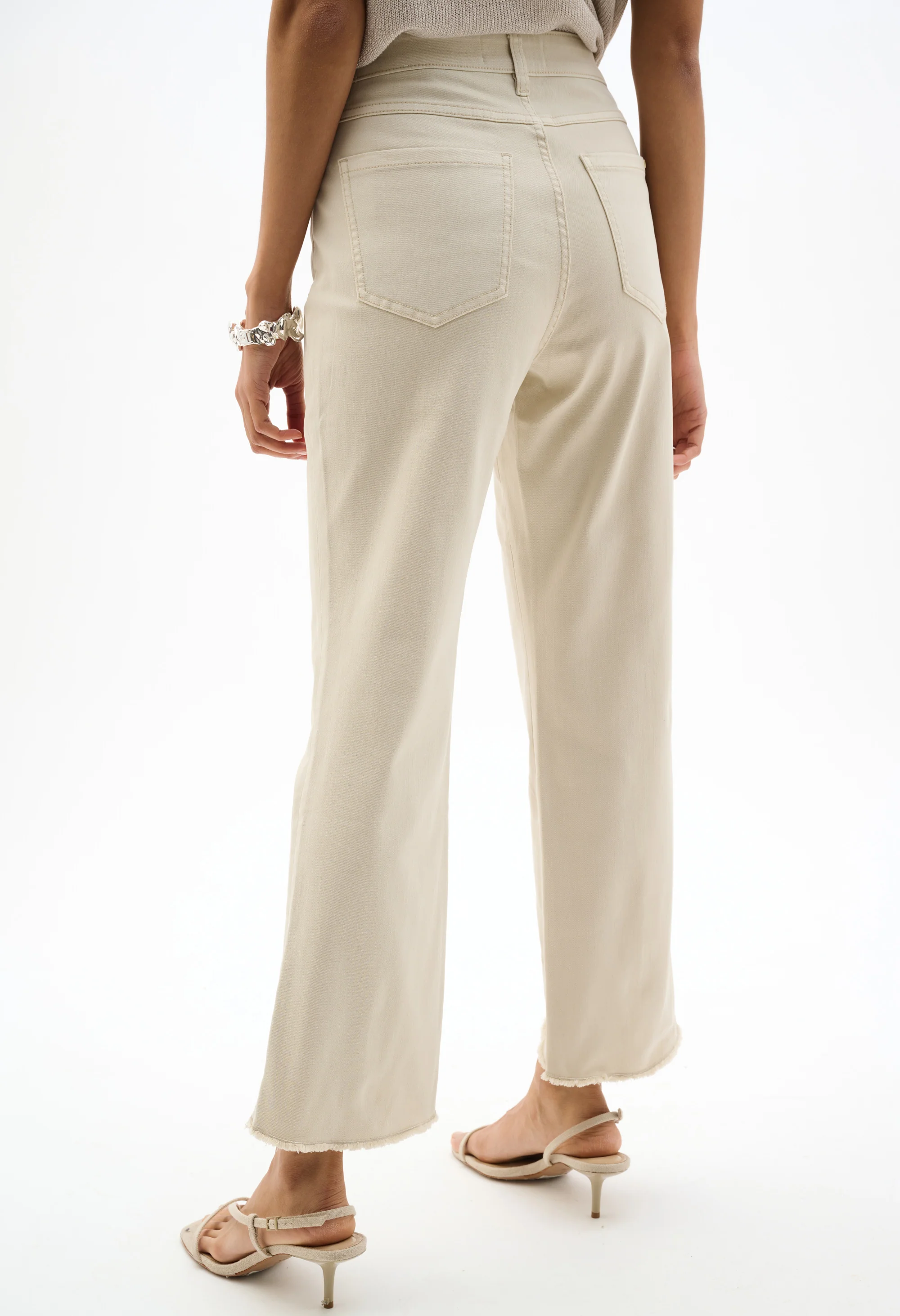 Relaxed Ankle-length Jeans - Image 2