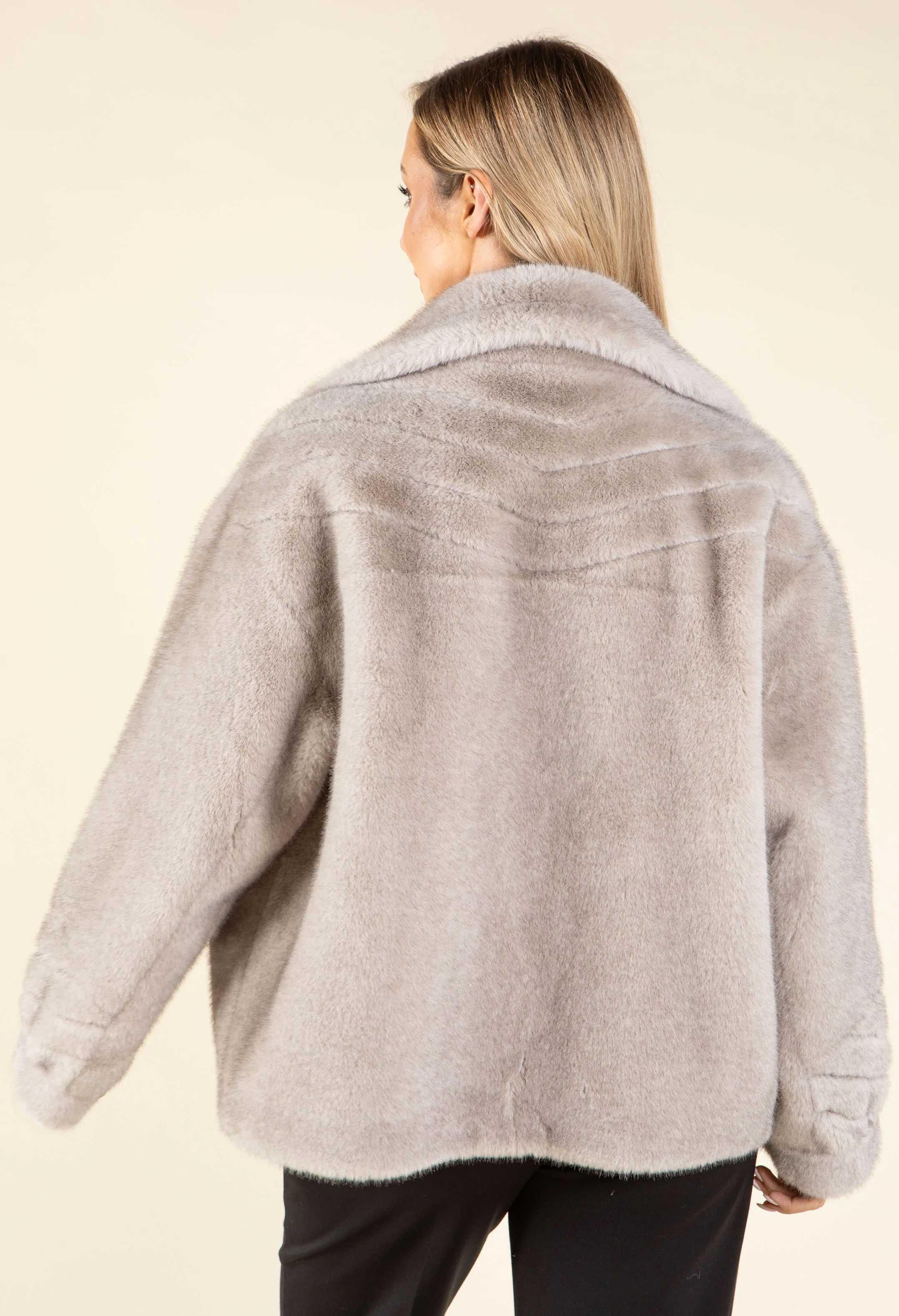 Relaxed Fit Faux Fur Jacket - Image 4