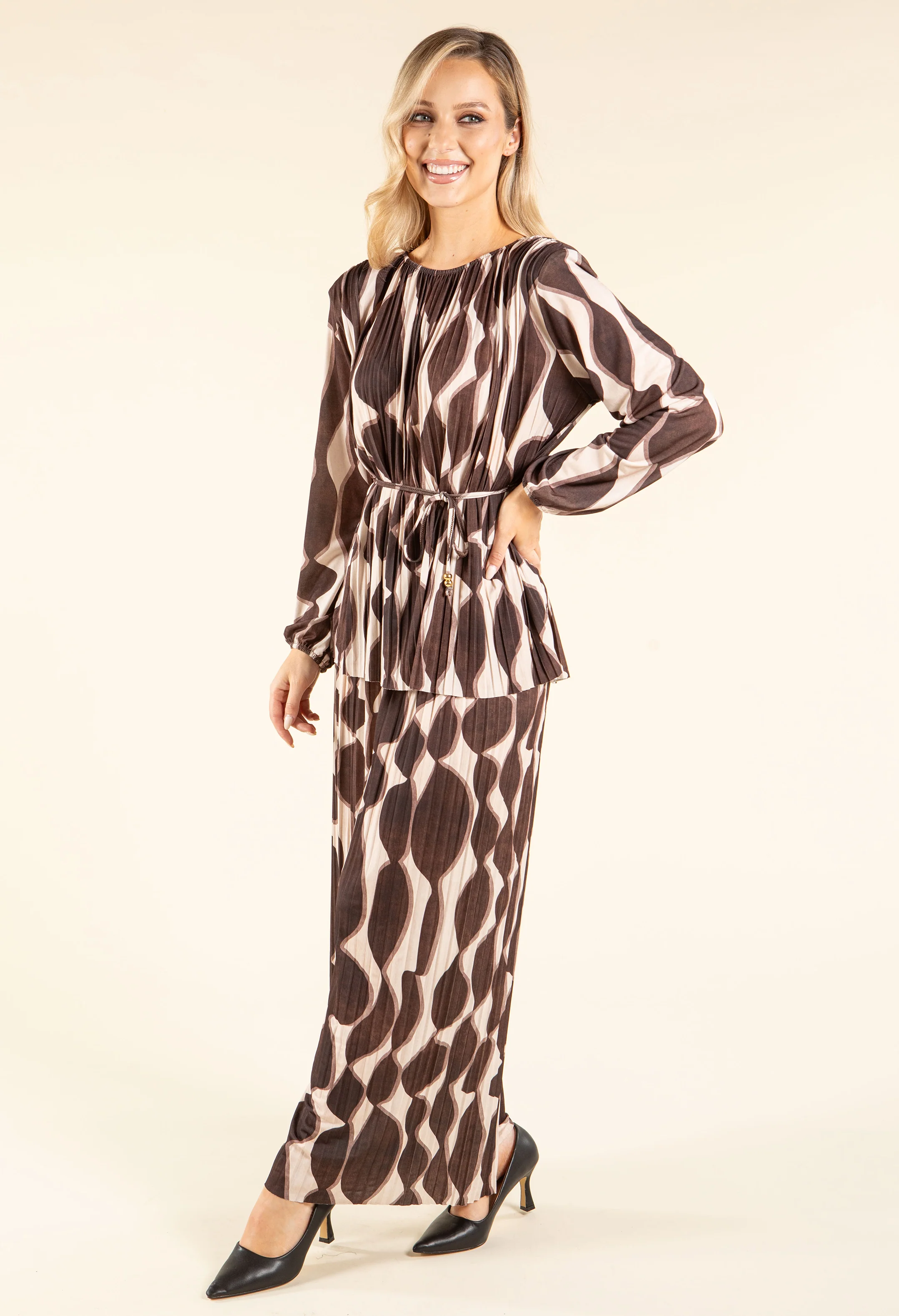 Retro Plisse Pleated Co-Ord - Image 8