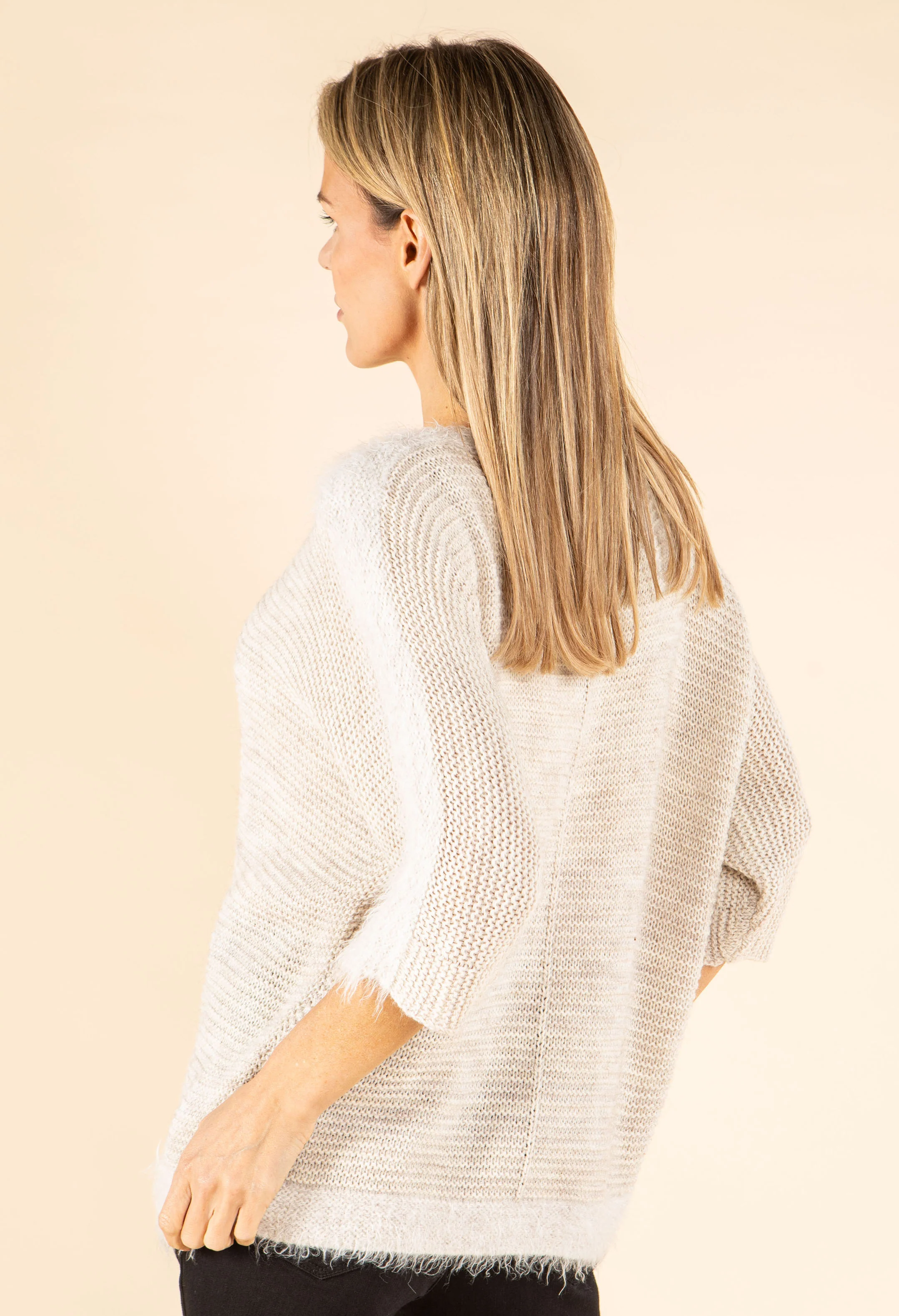 Ribbed Wool-Blend Knit Jumper with Fluffy Trim - Image 12