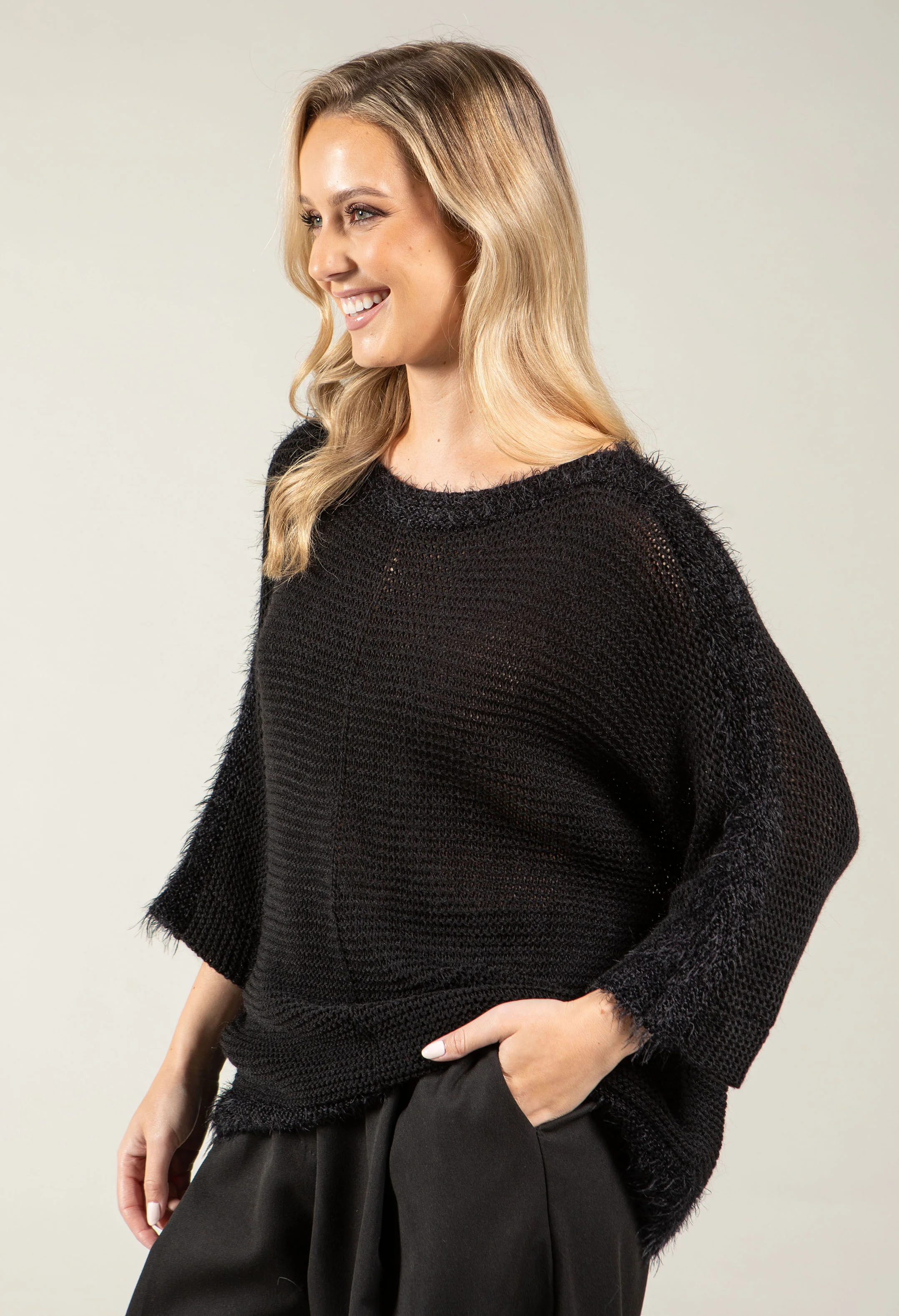 Ribbed Wool-Blend Knit Jumper with Fluffy Trim - Image 19