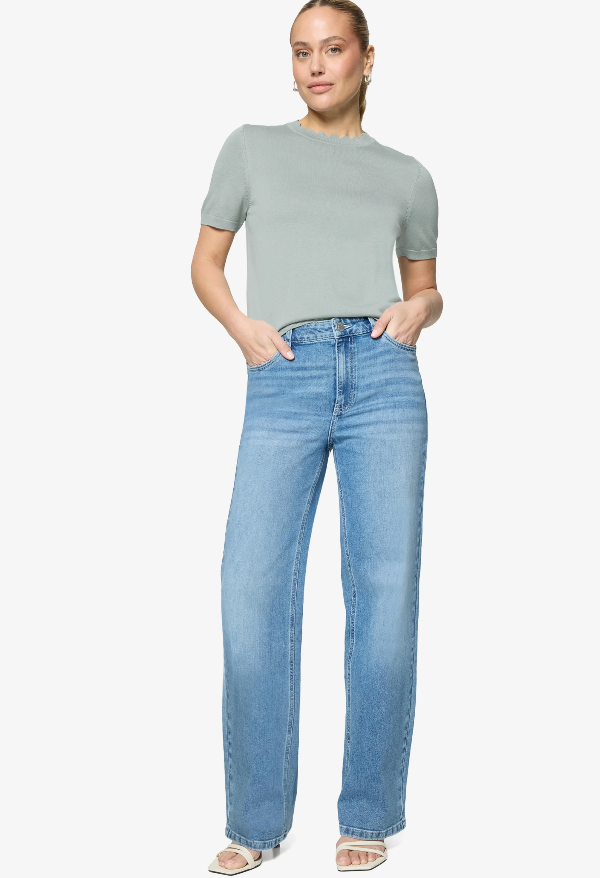 Scalloped Neck Knit Top - Image 4