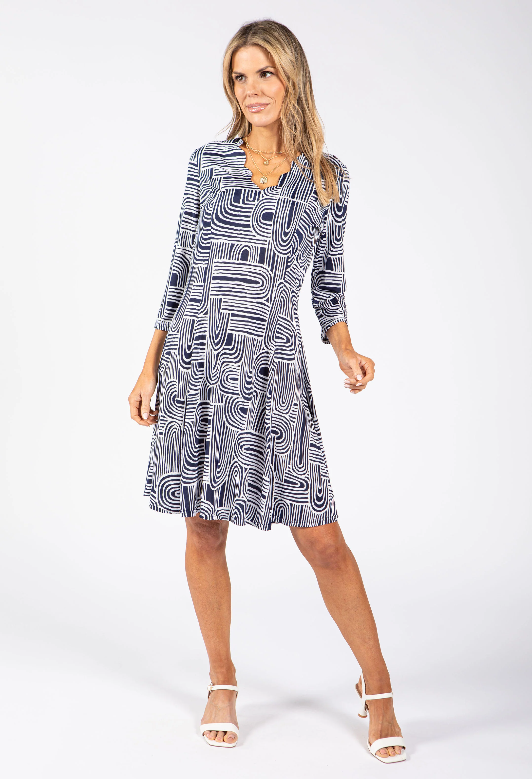Scalloped Neckline Geometric Print Dress - Image 2