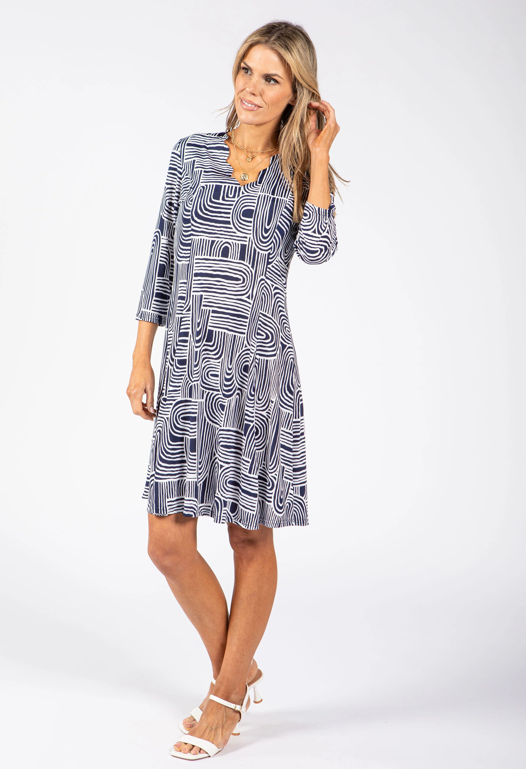 Scalloped Neckline Geometric Print Dress - Image 4