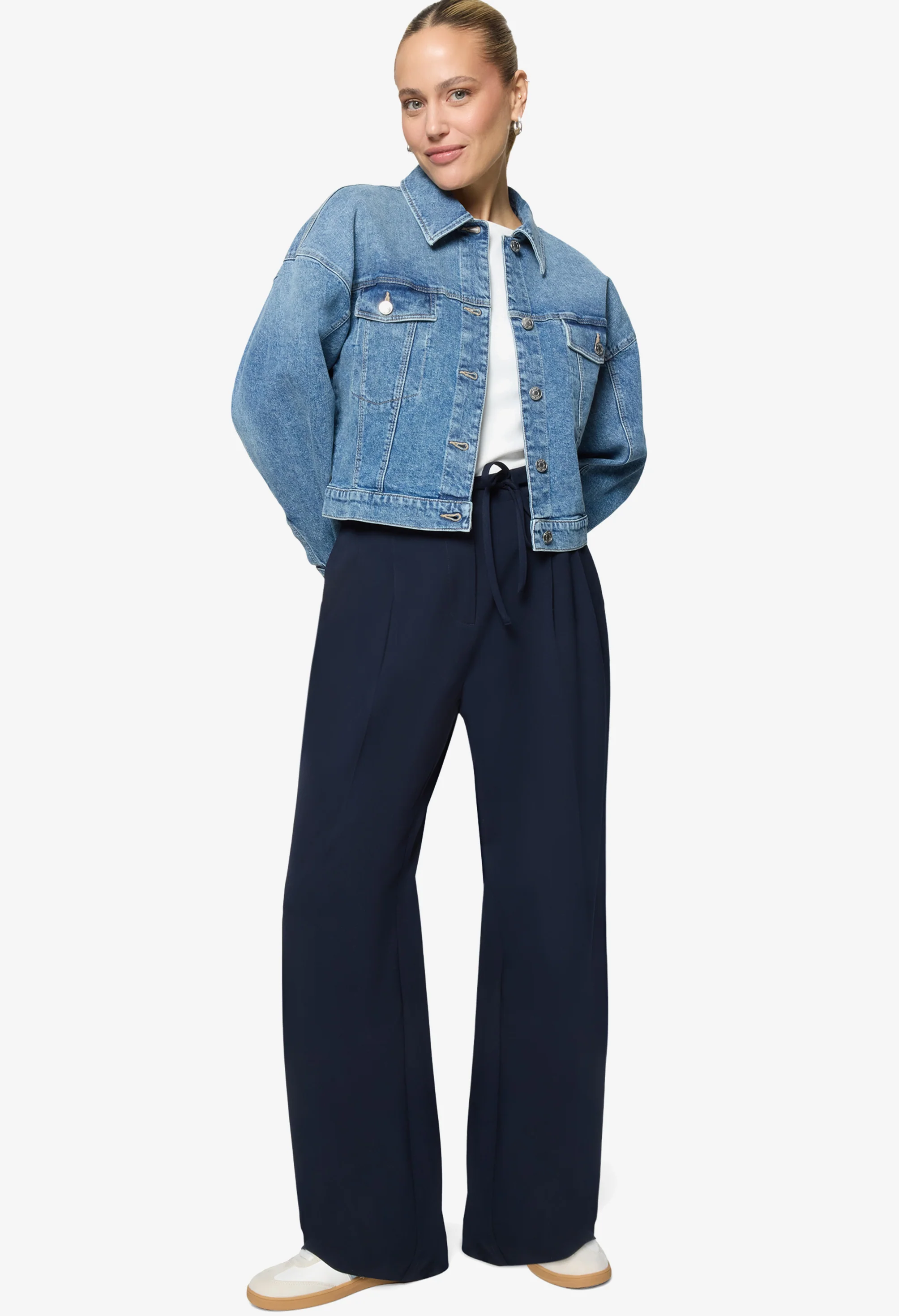 Short Denim Jacket - Image 3