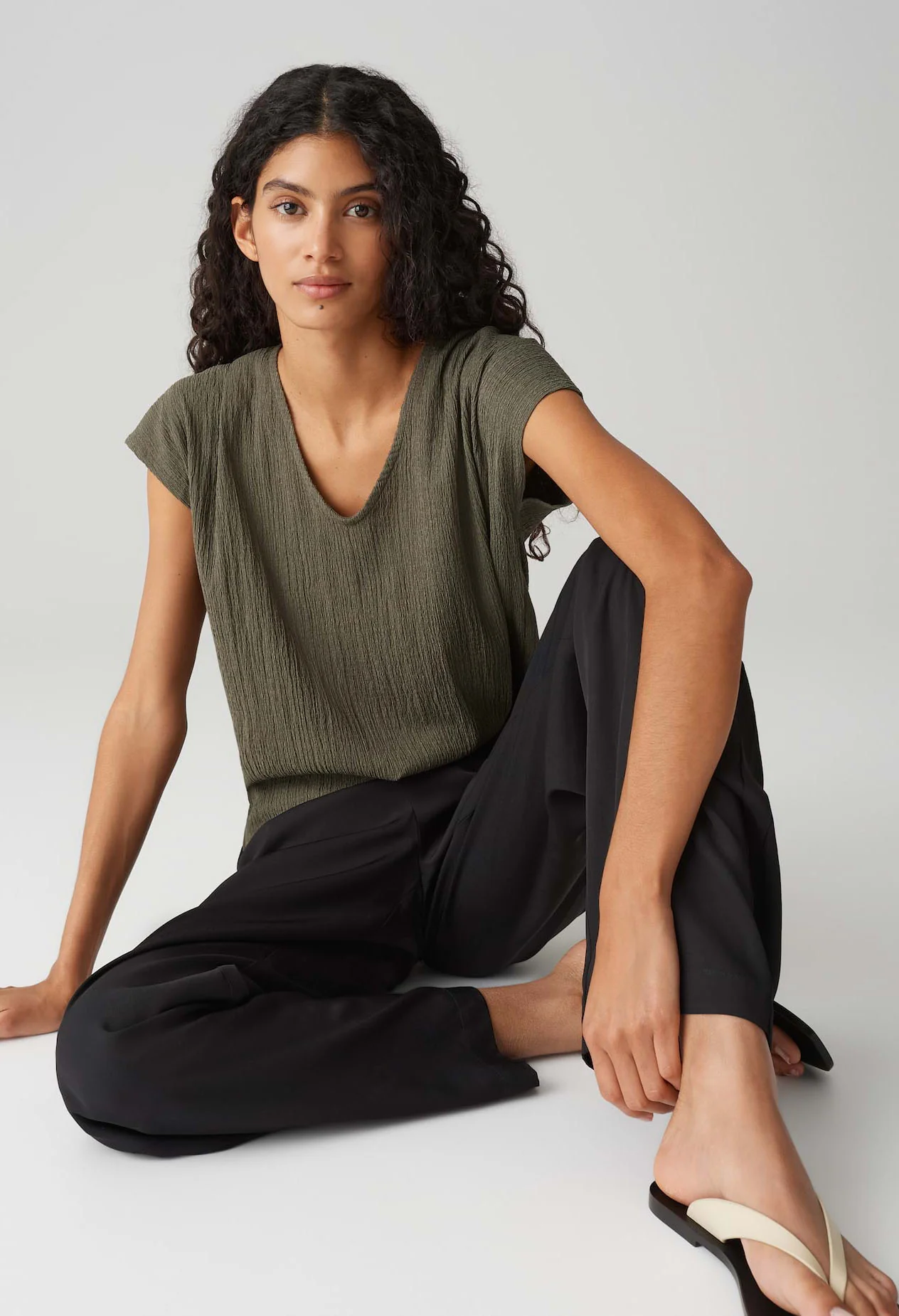 Sirukus Structure Jersey Top - Image 4