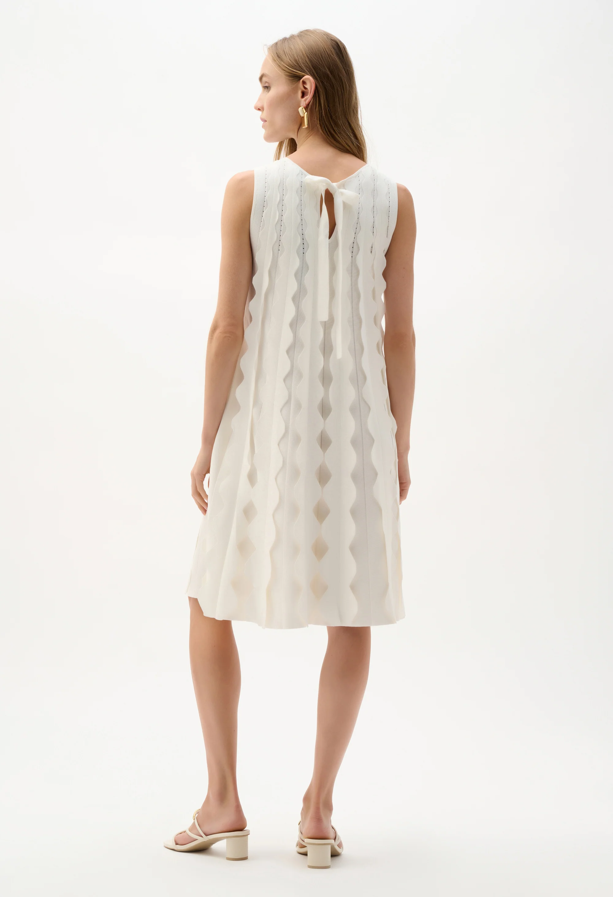 Sleeveless A-line Dress - Image 4