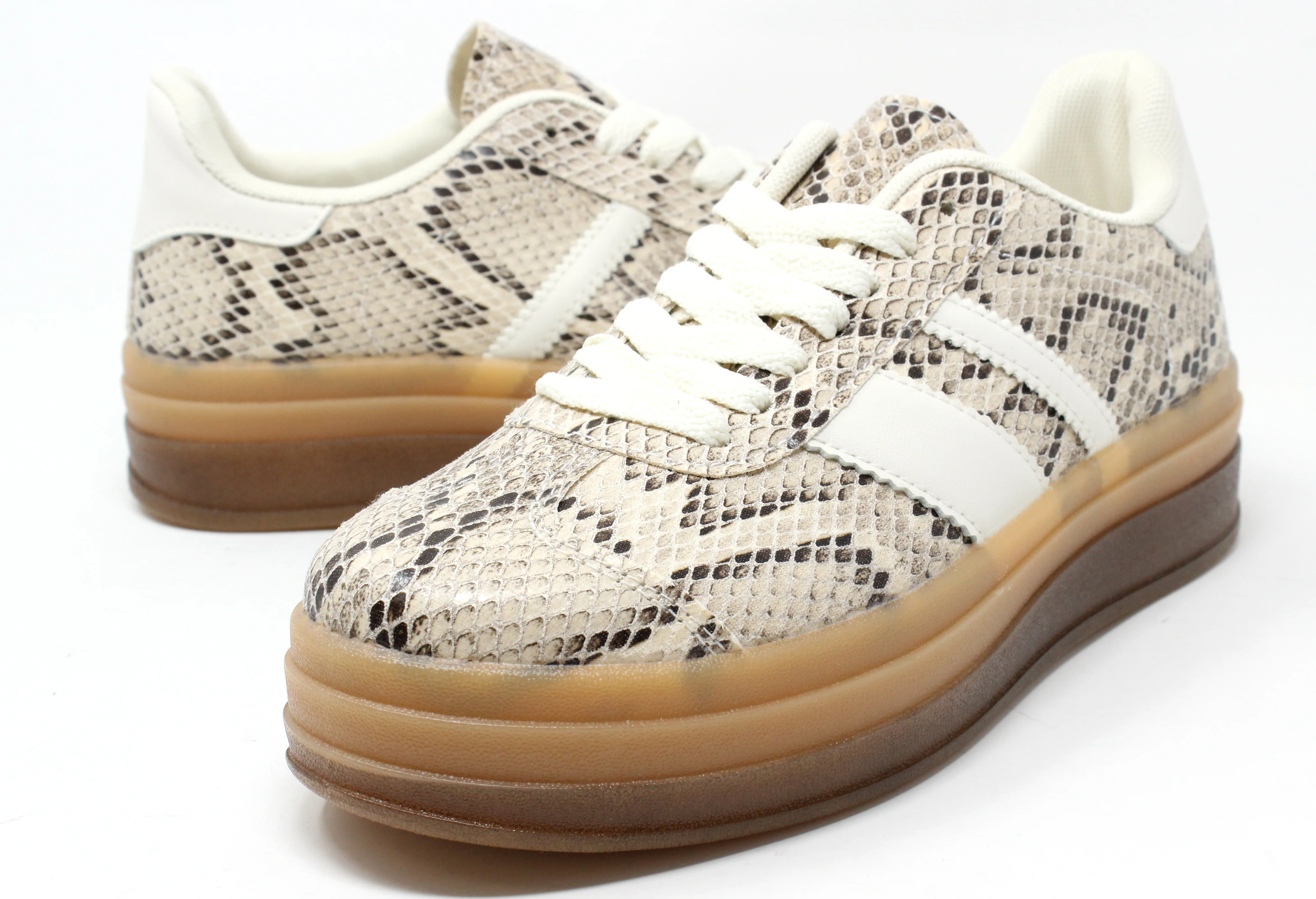 Snake Print trainer - Image 4