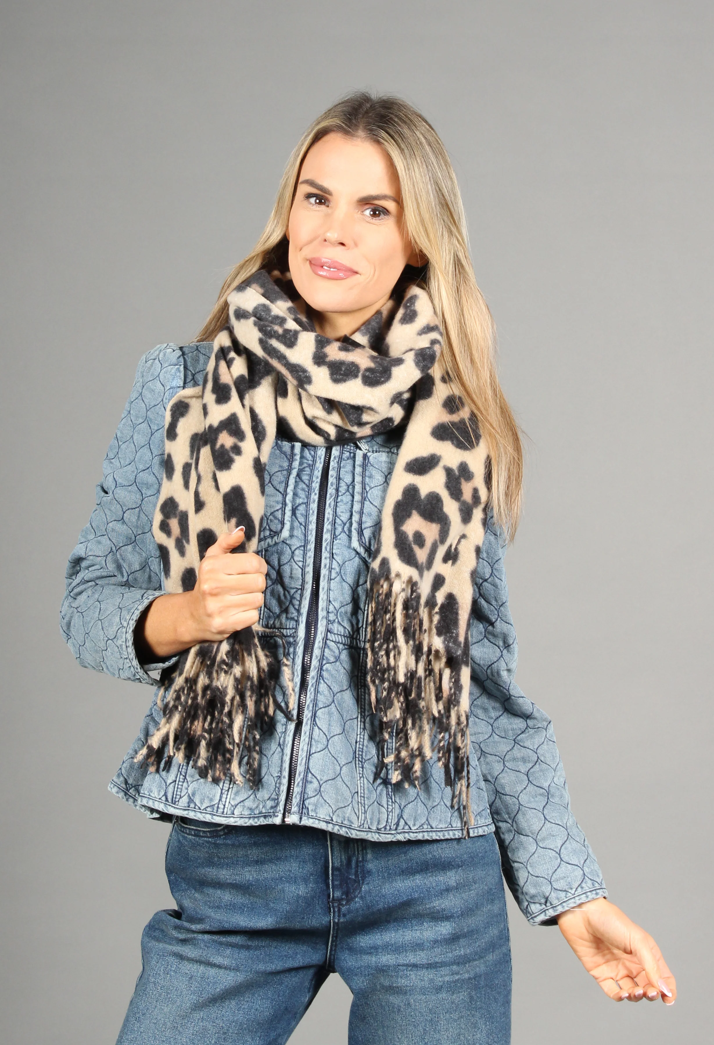 Soft Leopard Scarf - Image 3