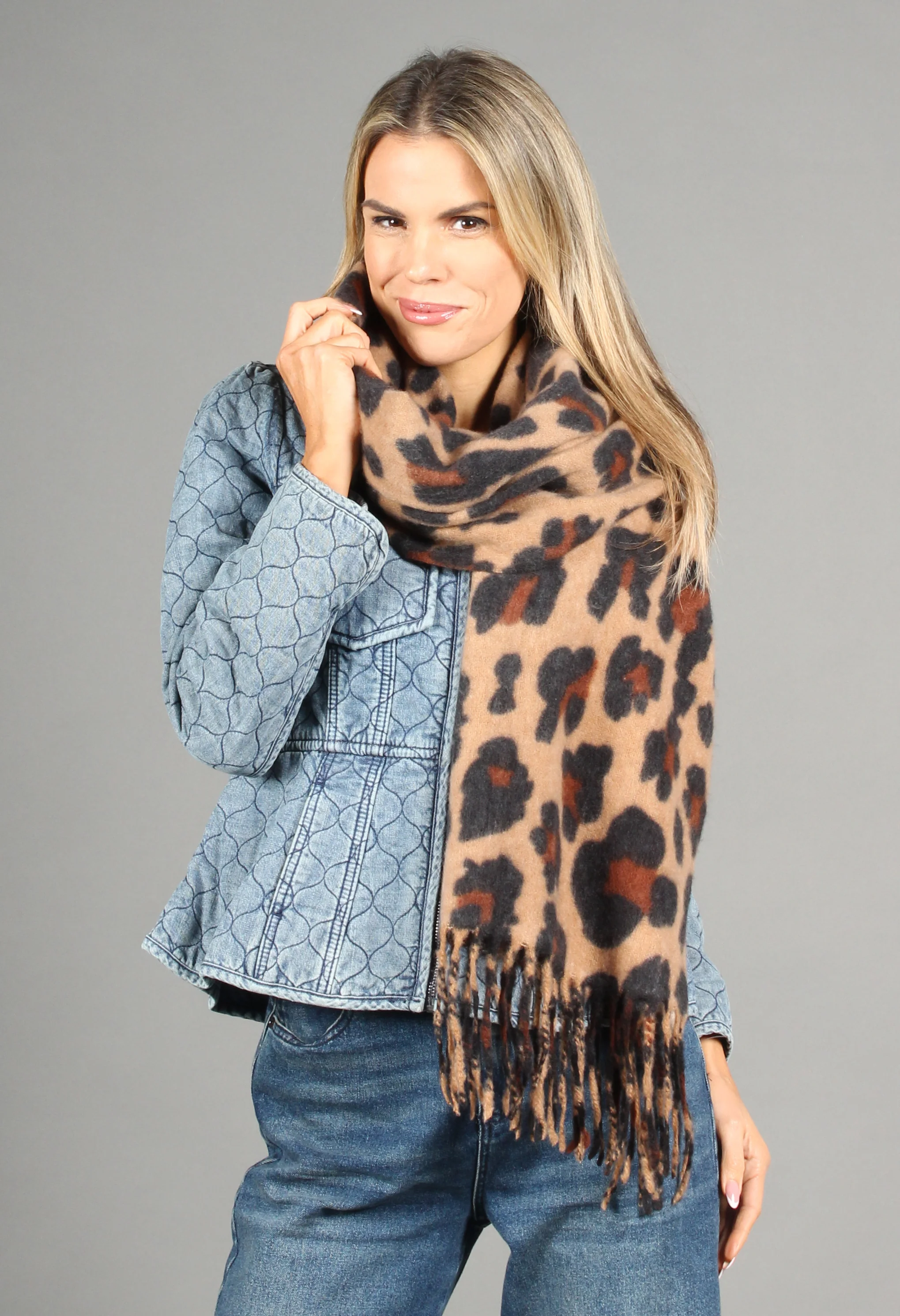 Soft Leopard Scarf - Image 4