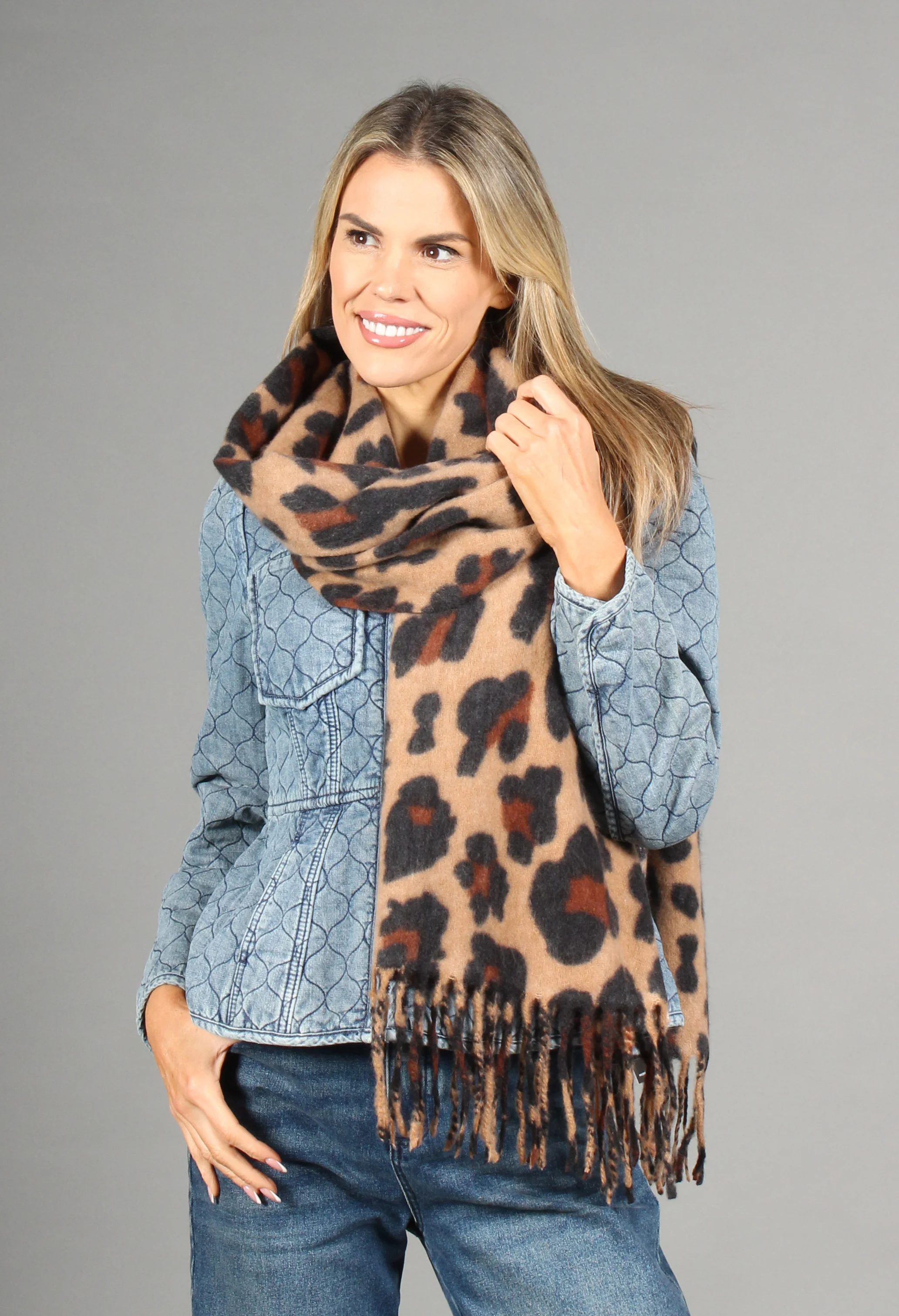 Soft Leopard Scarf - Image 5