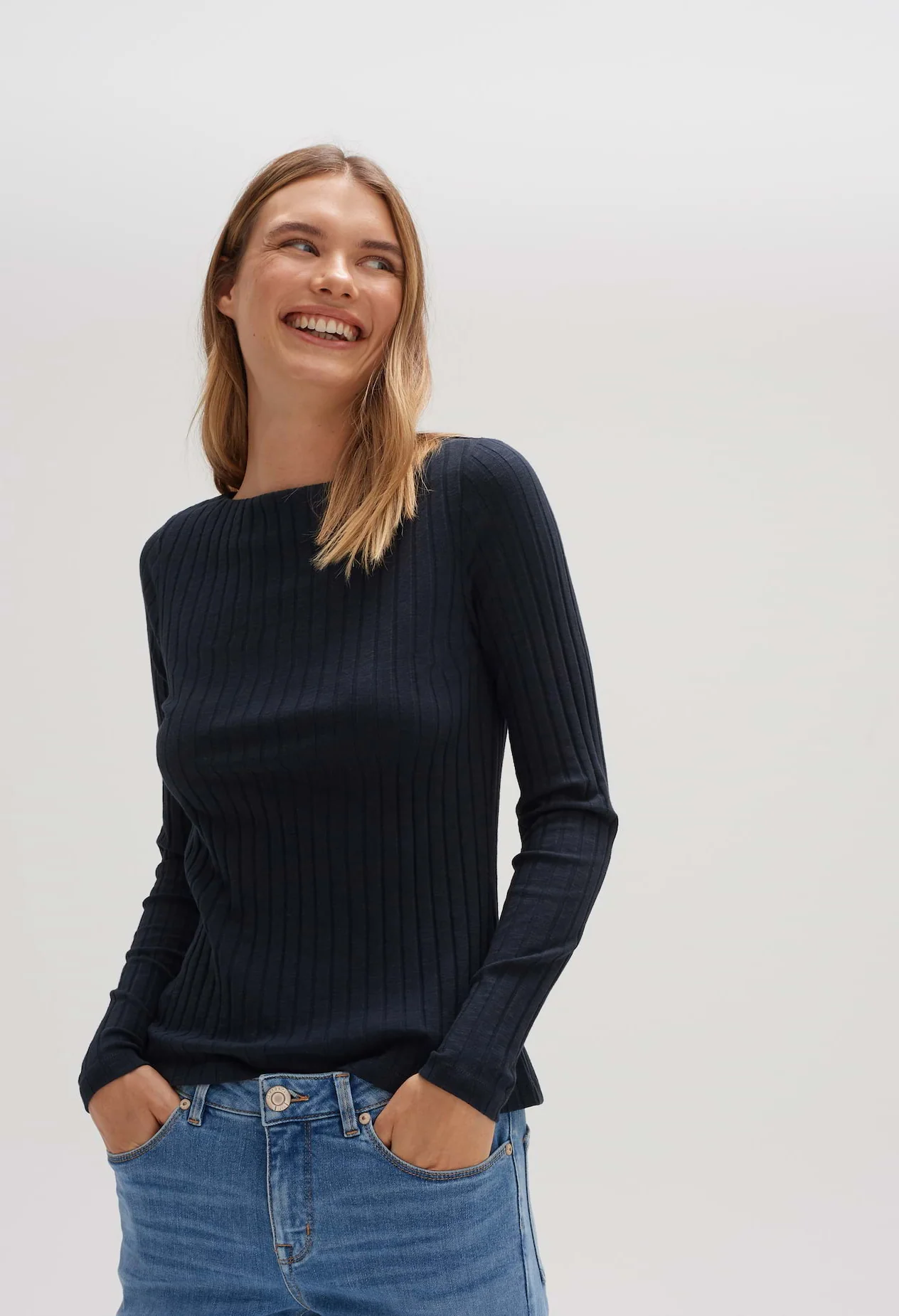 Sovke Long Sleeve Shirt - Image 9