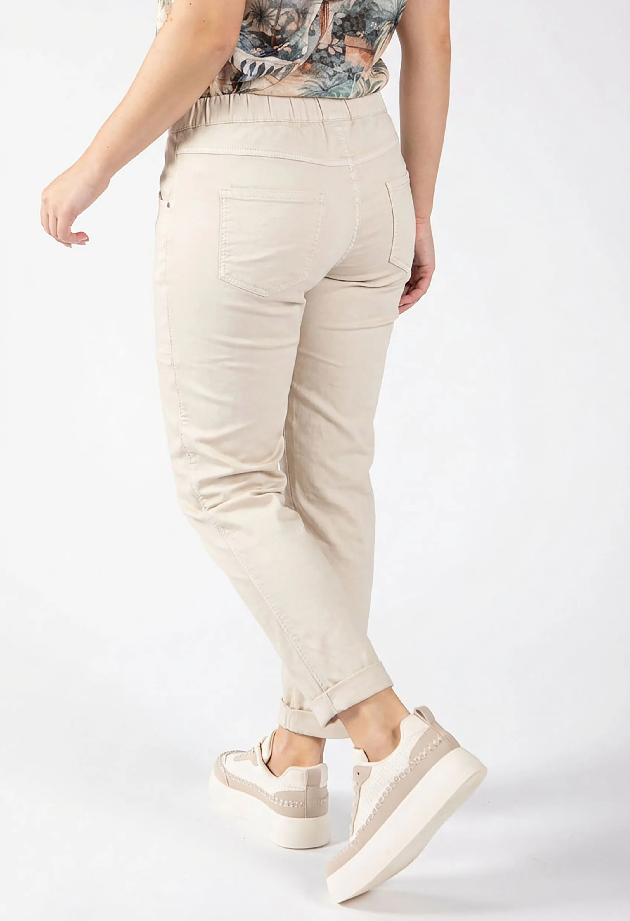 Sue 7/8 Jogpants - Image 9
