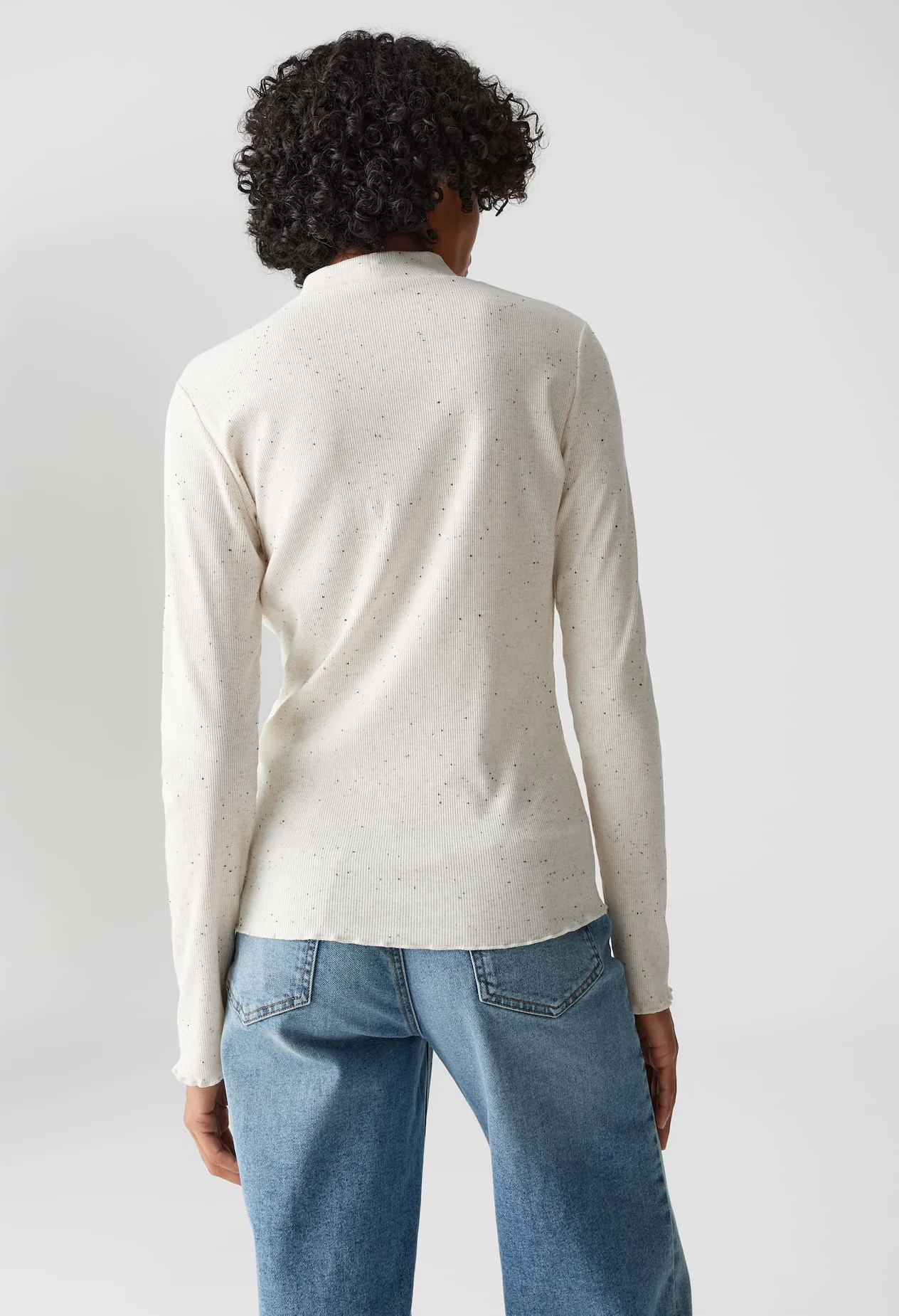 Suhanna Curly Slim ribbed Top - Image 3