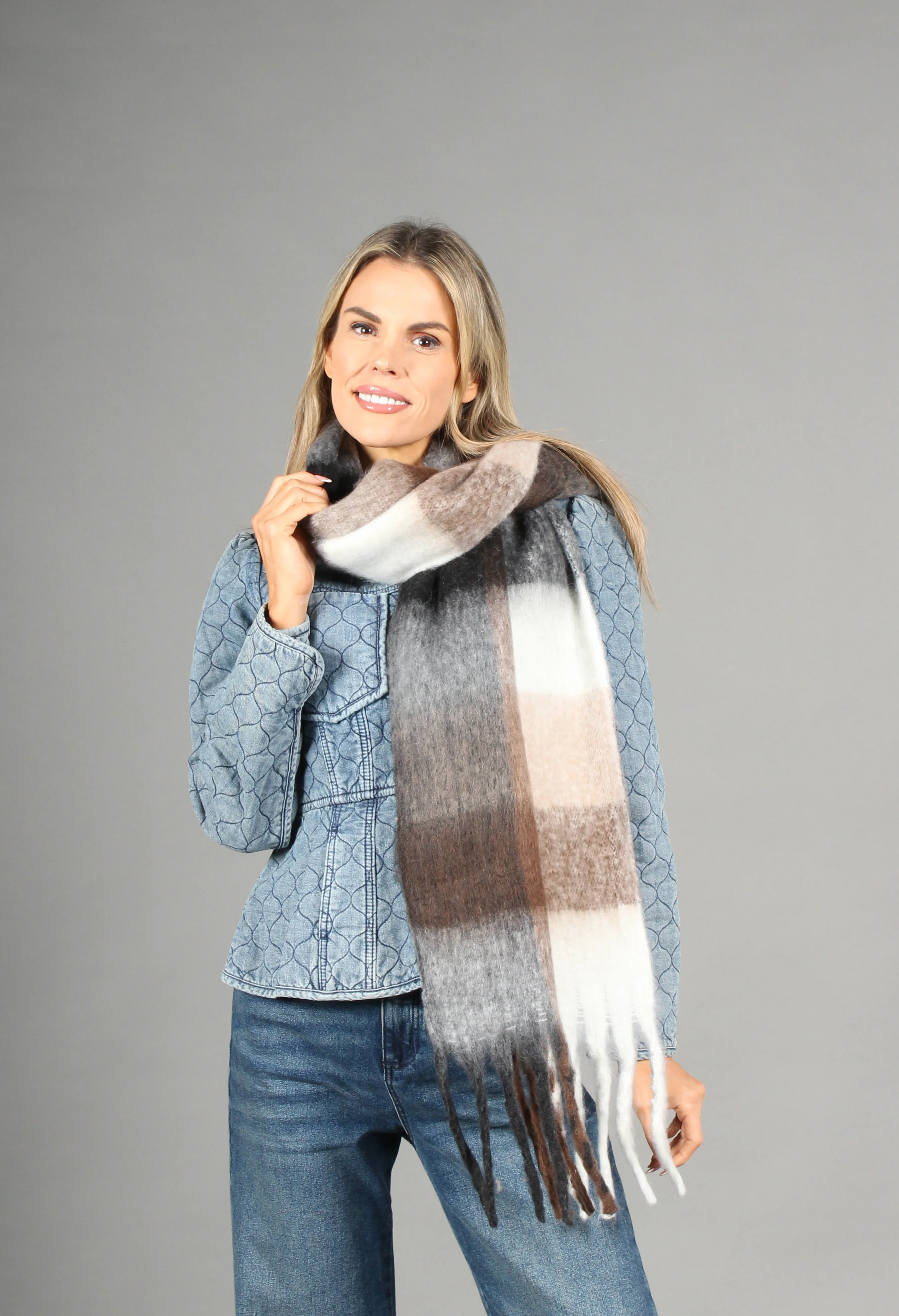 Super Soft Tassel End Check Scarf - Image 3