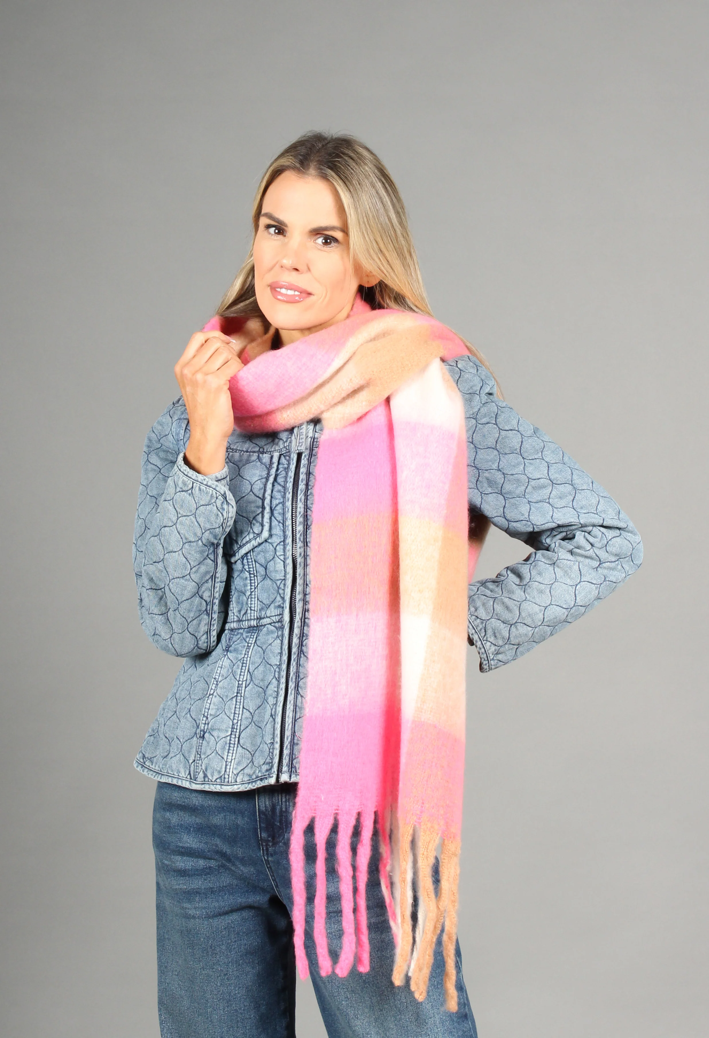 Super Soft Tassel End Check Scarf - Image 4