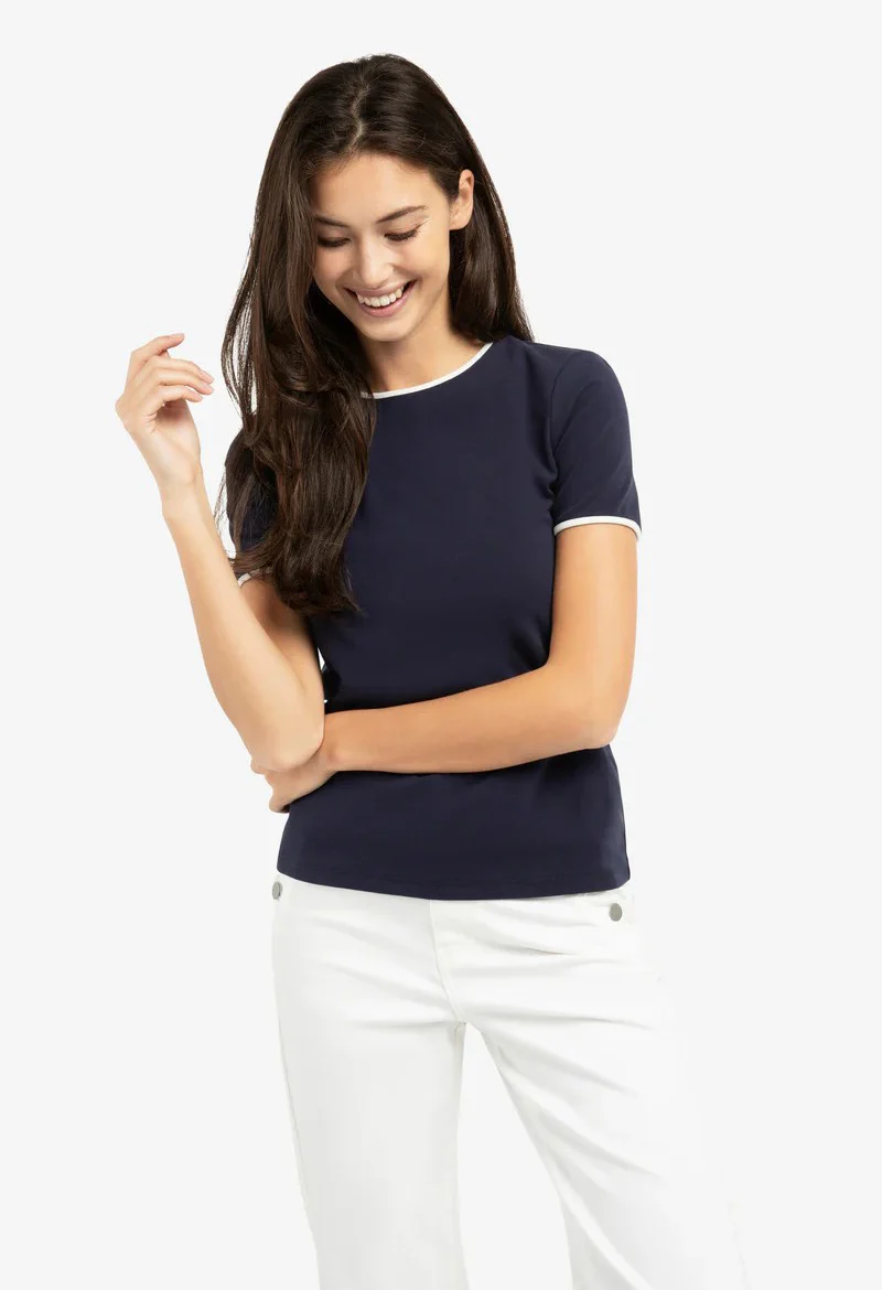 T-shirt with contrasting trim and round neck - Image 2