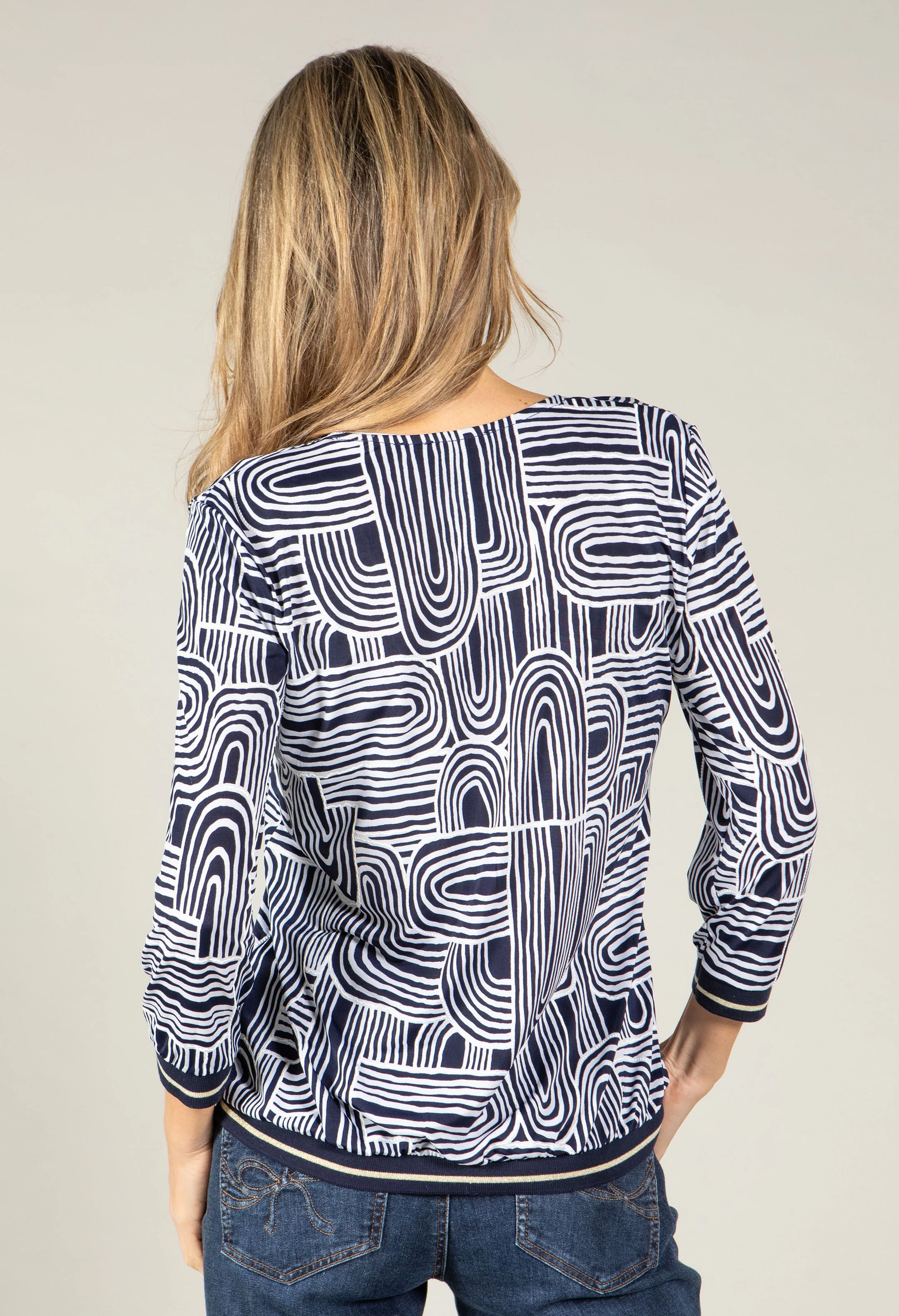 Textured Geometric Print Top - Image 4