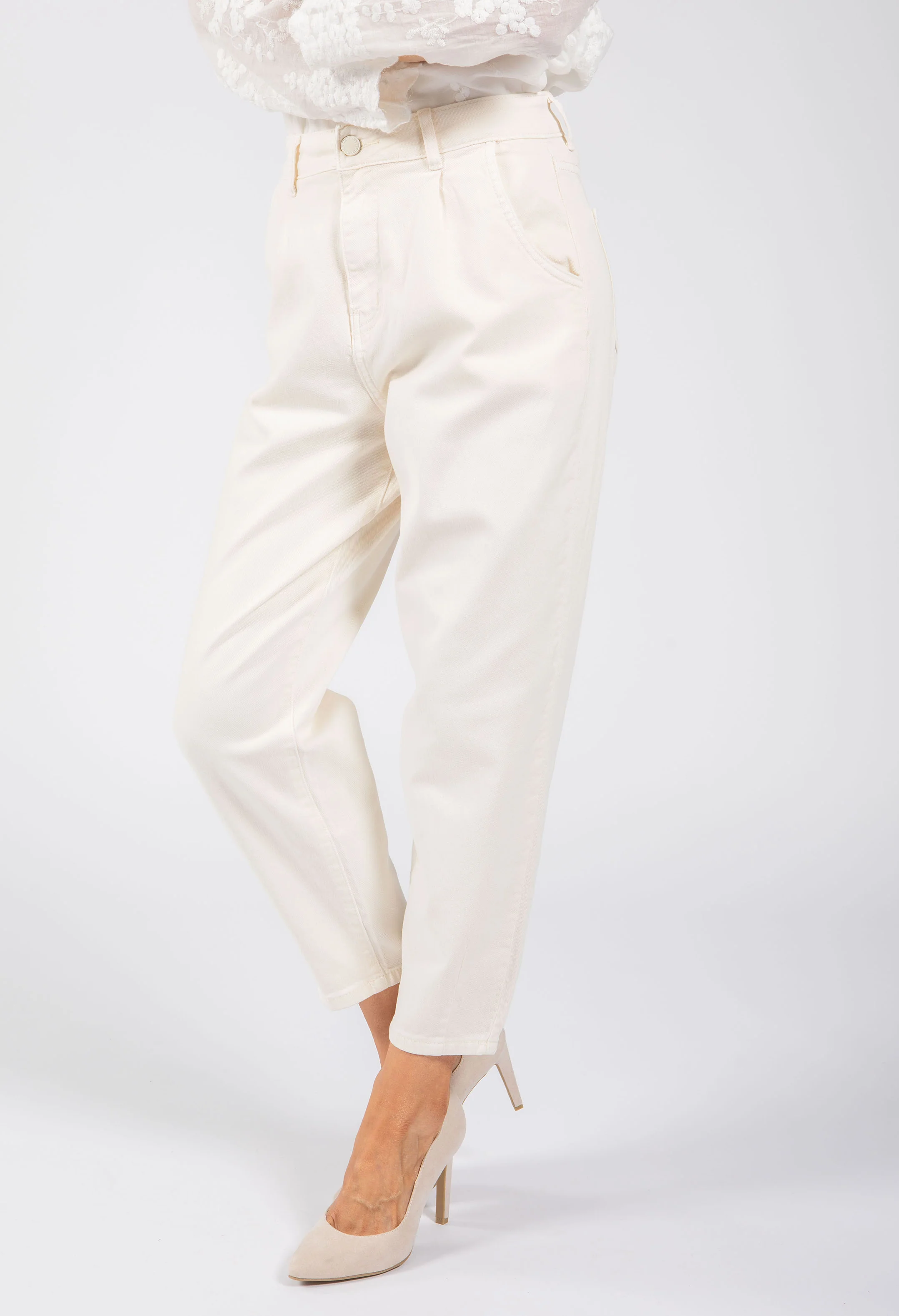 Tiffanie Barrel Fit Jeans - Image 4