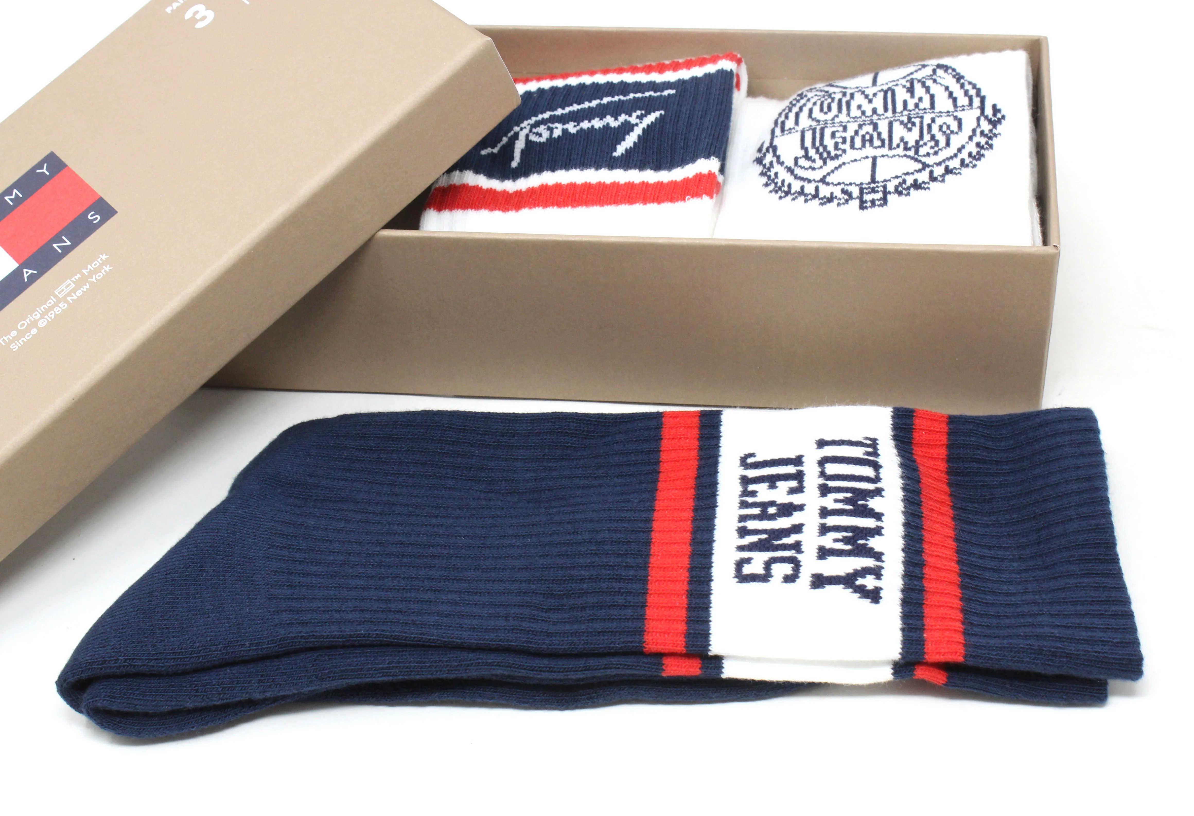 3 Pack Giftbox of Men's Socks - Image 3