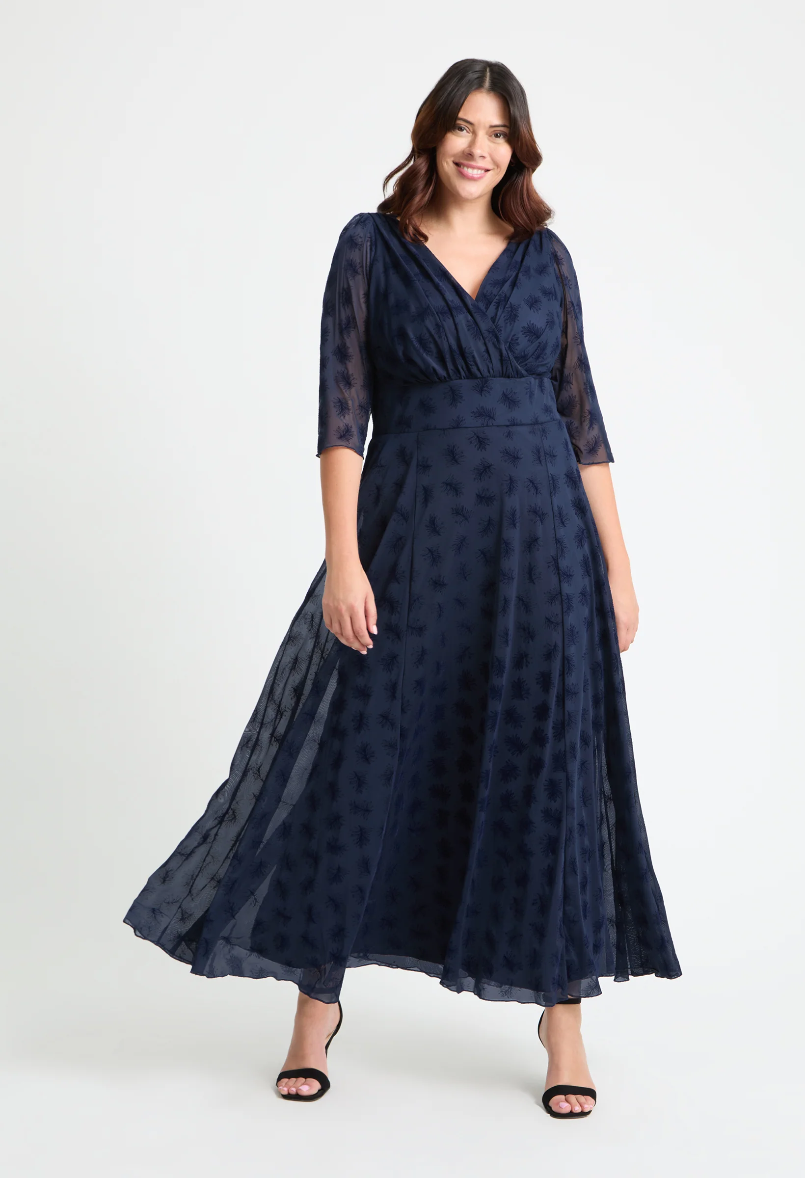 Verity Curve+ Maxi Dress - Image 2