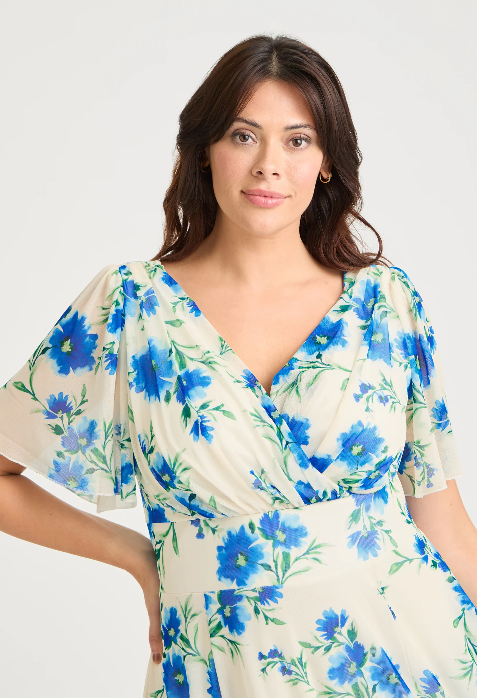 Victoria Angel Sleeve Mesh Midi Curve+ Dress - Image 3