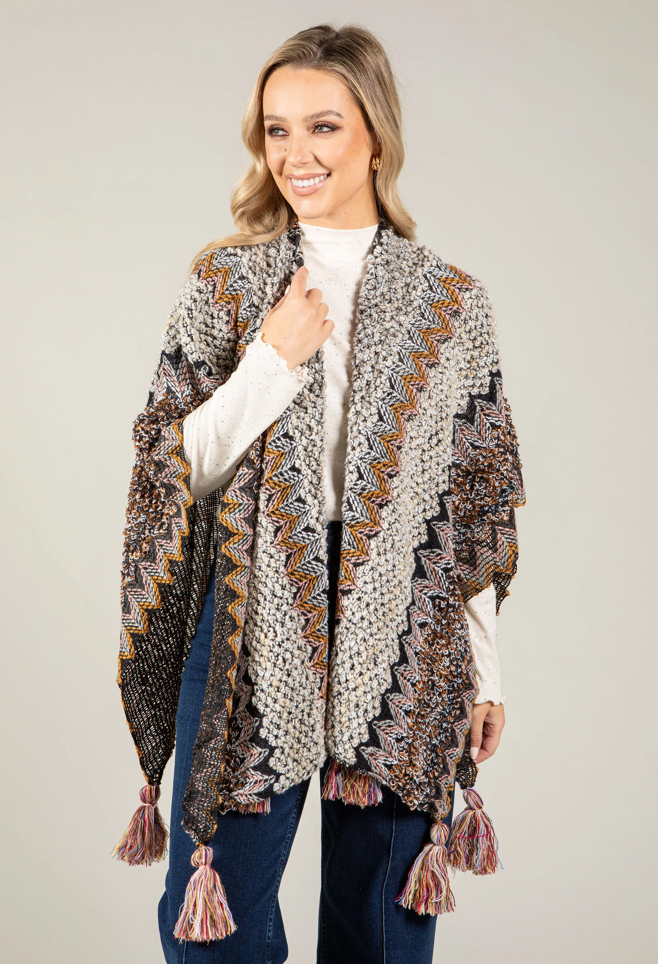 Vintage Style Knit Poncho - Image 9