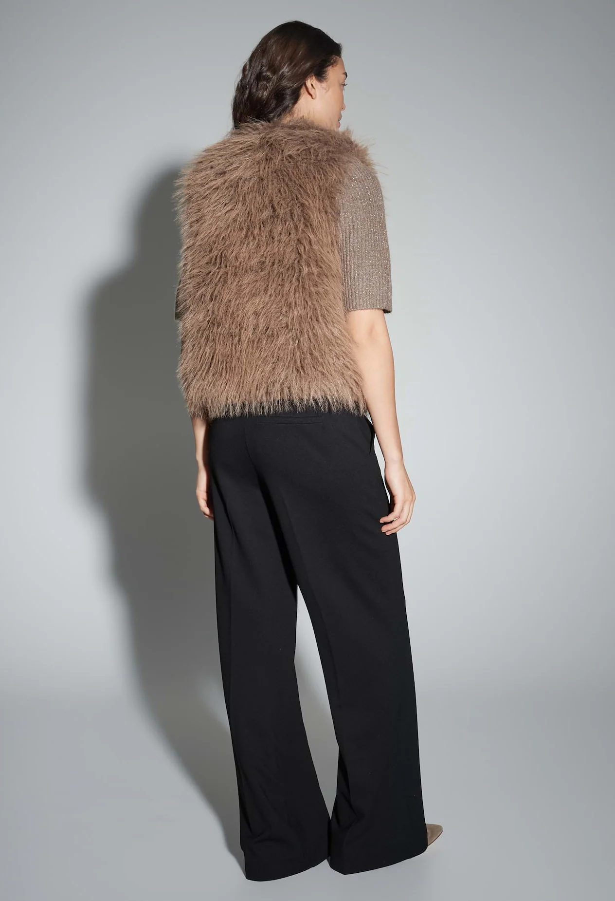 Wondra Faux Fur Waistcoat - Image 4